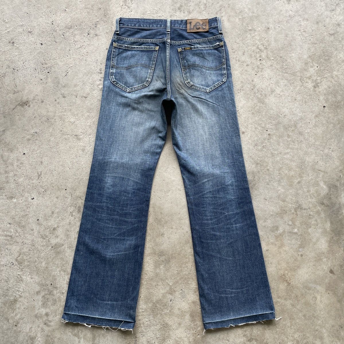 Japanese Brand Vintage Distressed Lee Faded Flare Jeans Denim Pants W28 Size US 28 / EU 44 - 14 Thumbnail