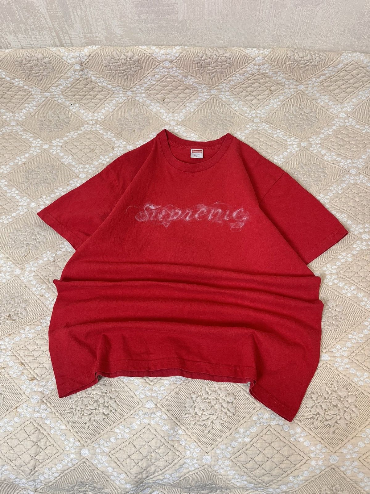 Supreme 🔥 Supreme Smoke Logo Tee Magenta FW19 Box T Shirt USA Red Size US L / EU 52-54 / 3 - 8 Thumbnail