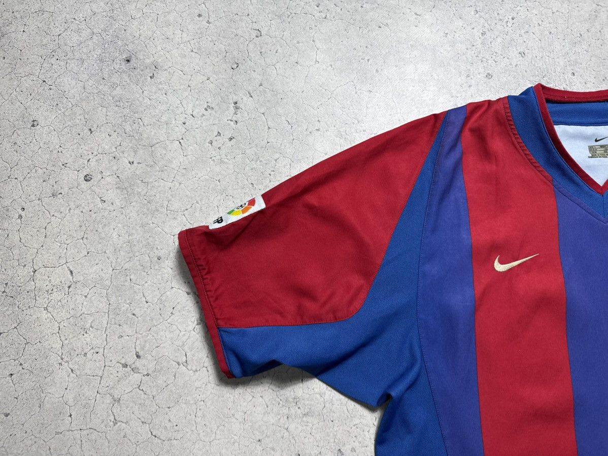 Nike Nike FC Barcelona #10 Ronaldinho 2002 Soccer Jersey Vintage Size US L / EU 52-54 / 3 - 4 Thumbnail