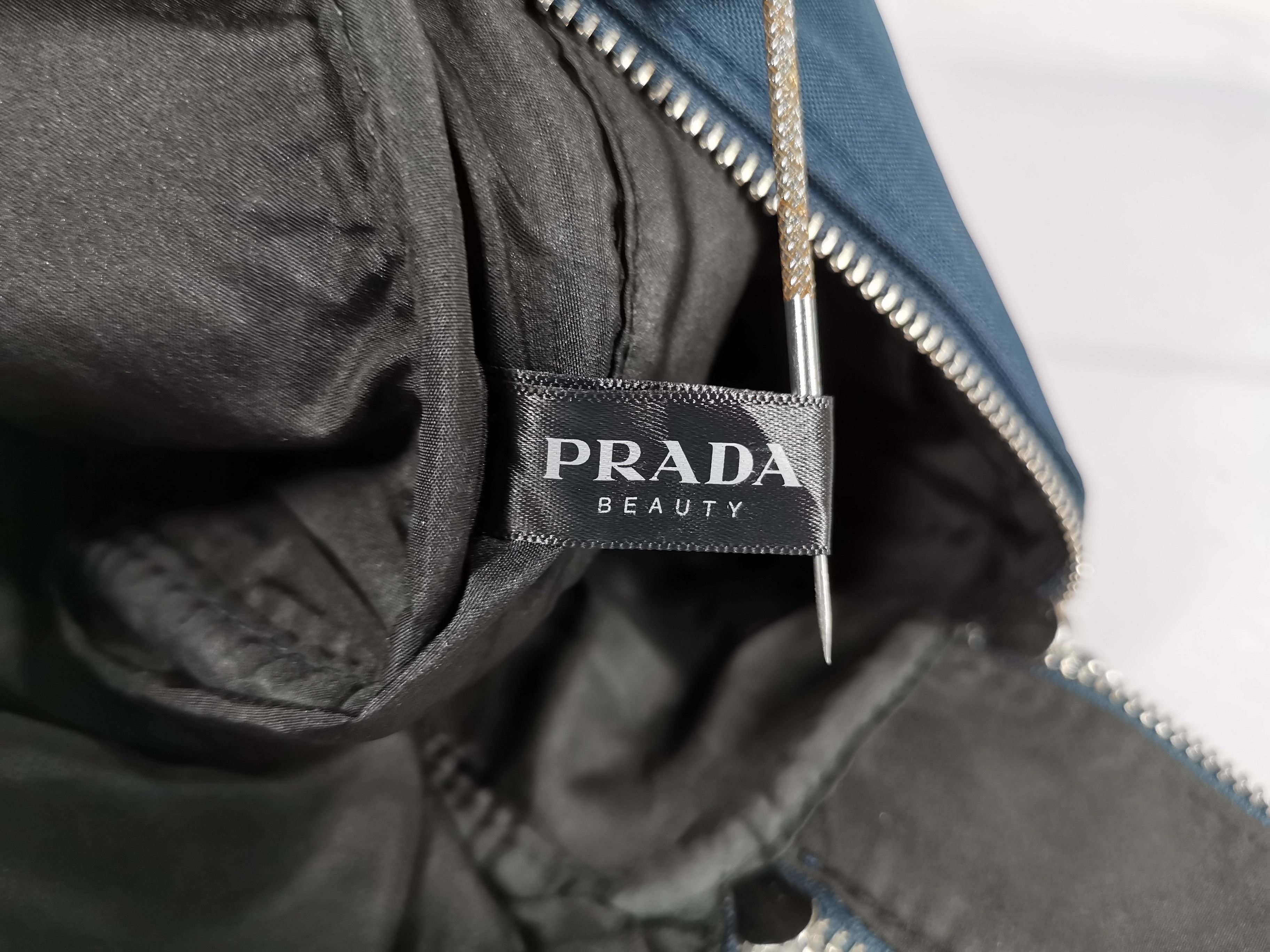 Prada Prada Luna Rossa Cosmetic Toiletry Pouch Bag Size ONE SIZE - 7 Thumbnail