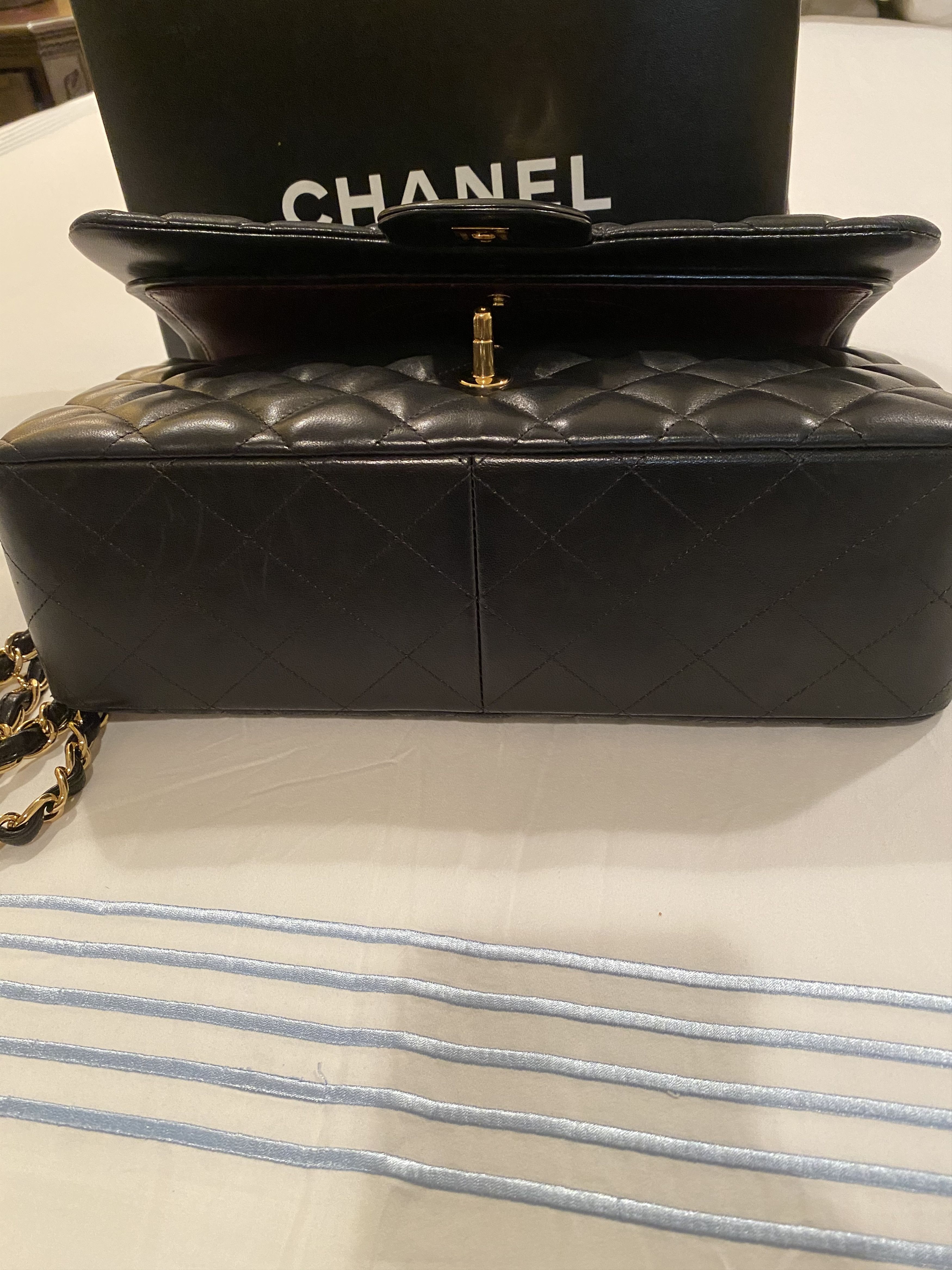 Chanel Chanel Jumbo Double Flap Lambskin, GHW Size ONE SIZE - 2 Thumbnail