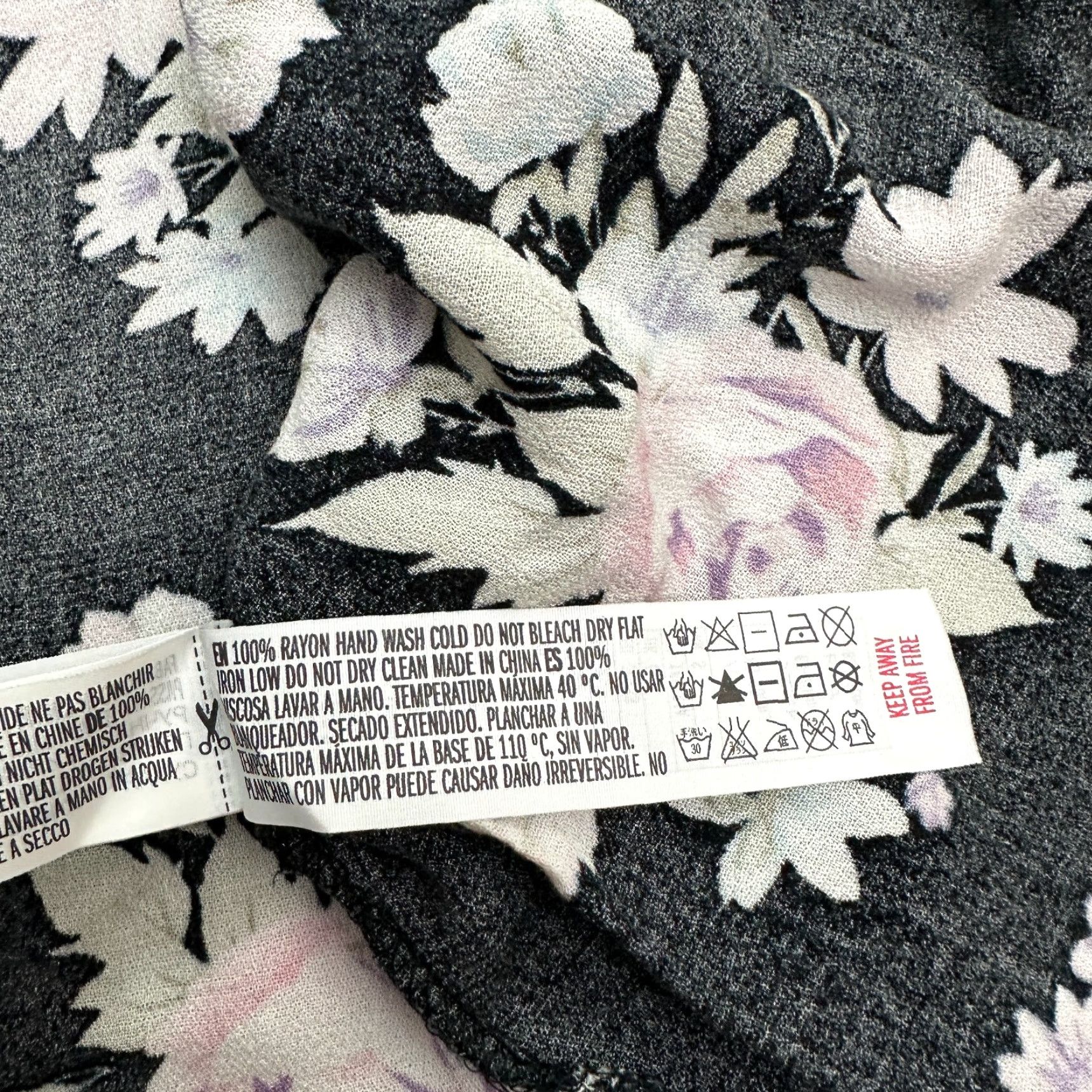 Forever 21 FOREVER 21 Cover Up Top Womens Small Black Floral Tie Front Short Sleeve Casual Size S / US 4 / IT 40 - 7 Thumbnail