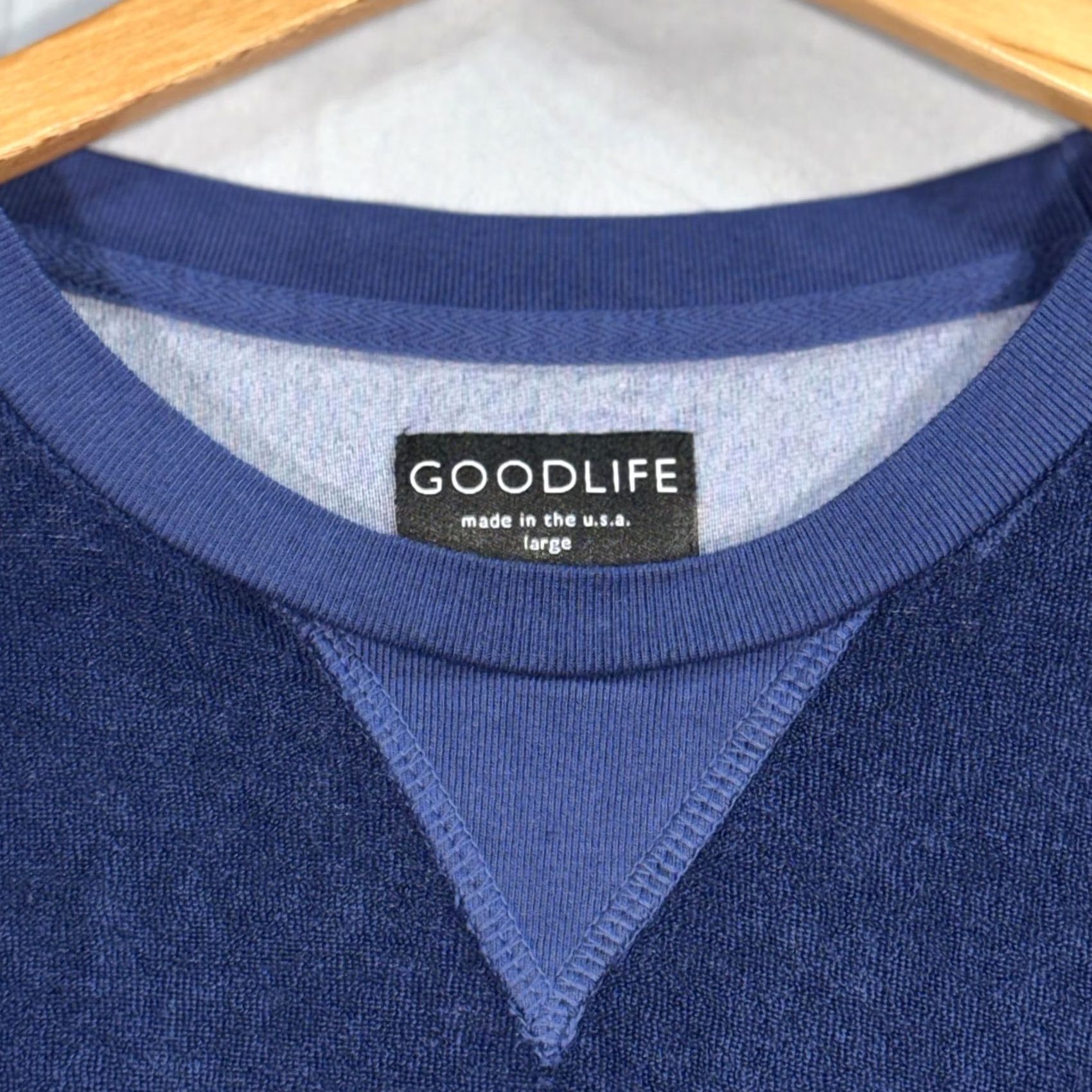 Vintage Goodlife Sweatshirt Mens Large Blue Terry Cloth Pullover Crewneck Knit Cotton Polyester N/A 80% 20% USA Vintage No Men Regular L Blue Solid 90s Size US L / EU 52-54 / 3 - 4 Thumbnail