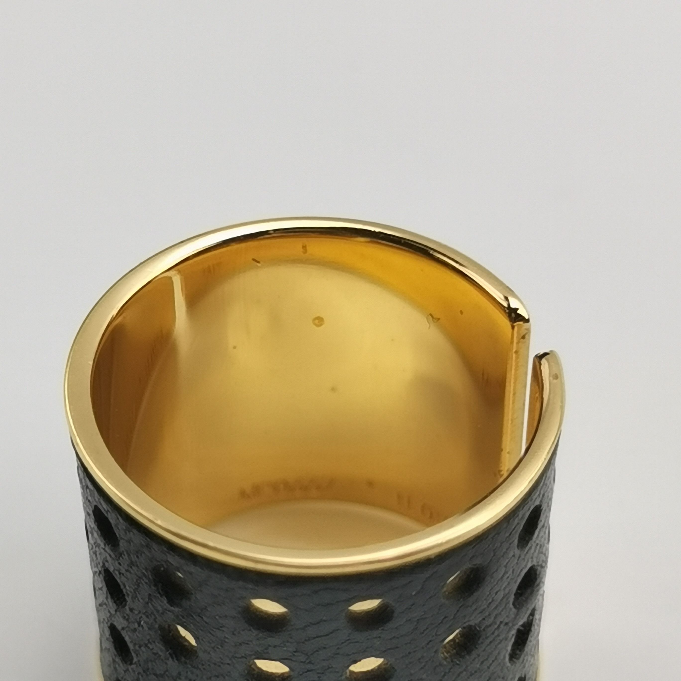 Louis Vuitton Louis Vuitton (LV) Cowhide Vintage Ring Size 15 -z2505 Size ONE SIZE - 8 Thumbnail