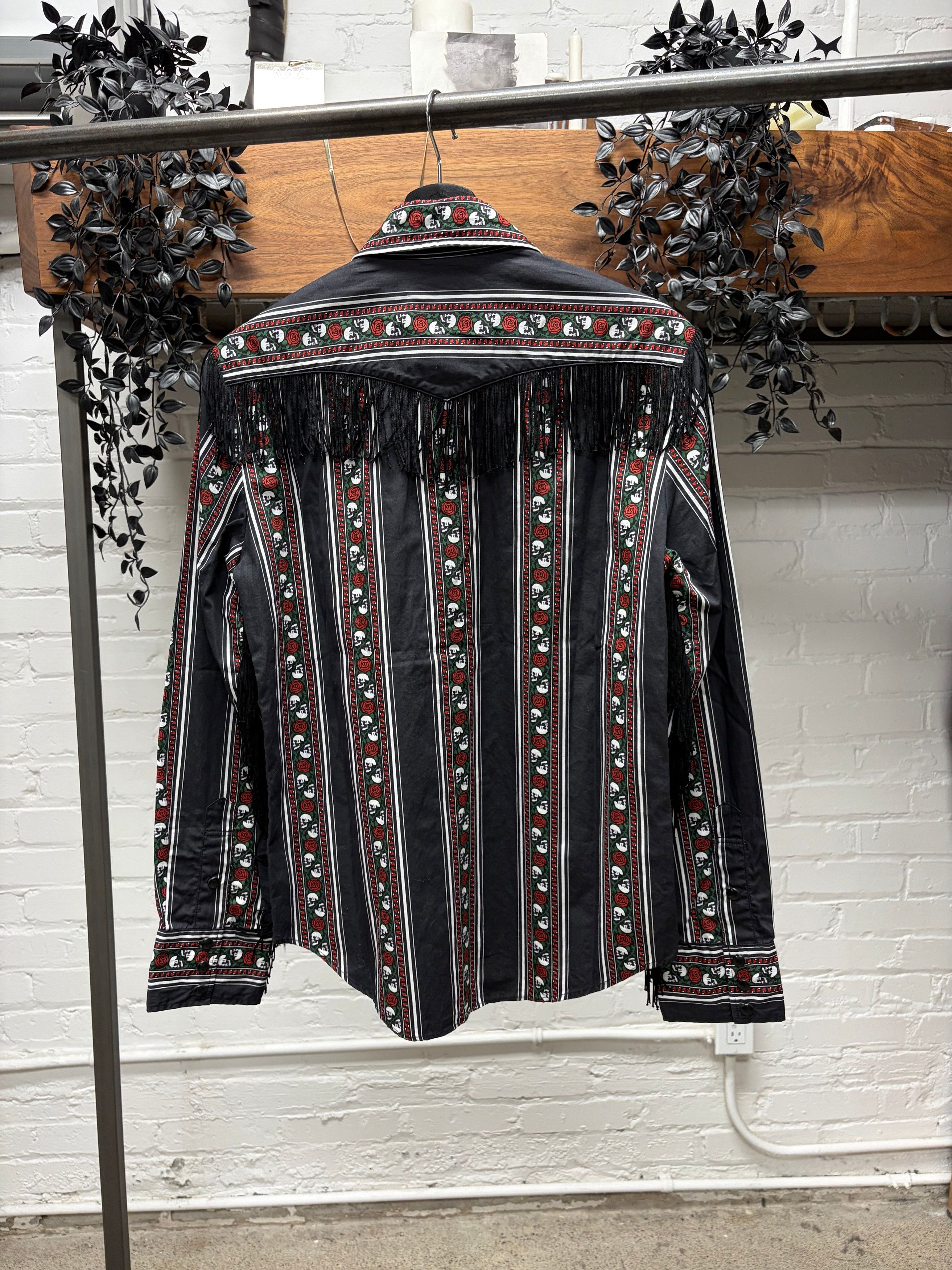 Number (N)ine SS2006 Number (N)ine ‘Welcome To The Shadows’ Skulls n’ Roses Button Down Shirt Size US L / EU 52-54 / 3 - 3 Thumbnail