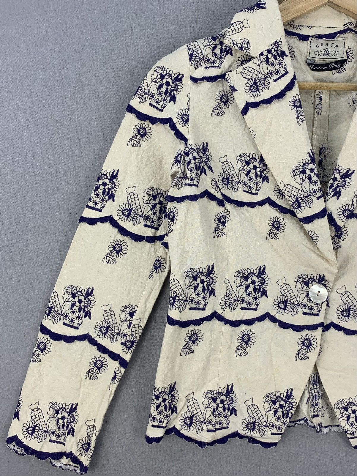 Vintage Vintage Italy Classic Embroidered Blazer Jacket Size XXS / US 00 / IT 34 - 2 Thumbnail