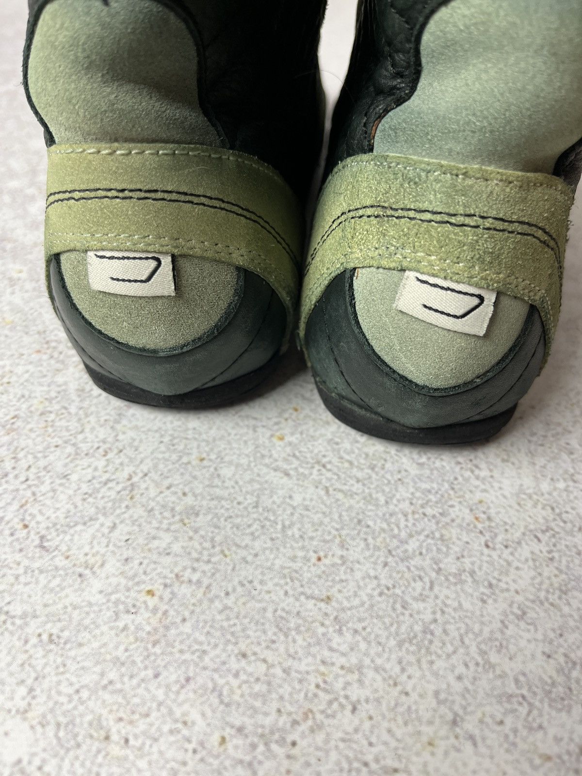 Diesel Vintage Diesel Phoebs Boxing Shoes WOMEN'S Trainers Archive Size US 7 / IT 37 - 4 Thumbnail
