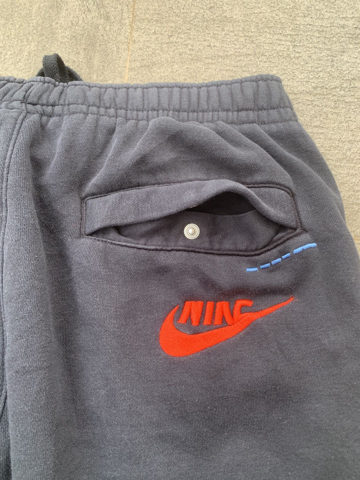 Nike Nike Sweatpants Size US 30 / EU 46 - 9 Thumbnail