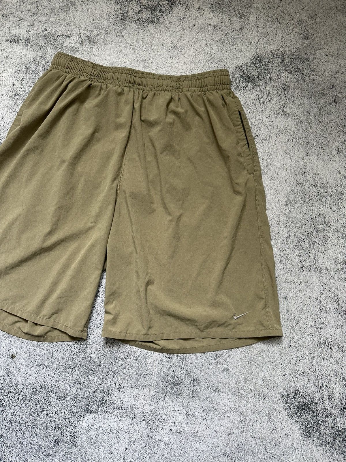 Nike Vintage Nike Shorts Beige Logo Fit Y2K Size US 34 / EU 50 - 5 Thumbnail