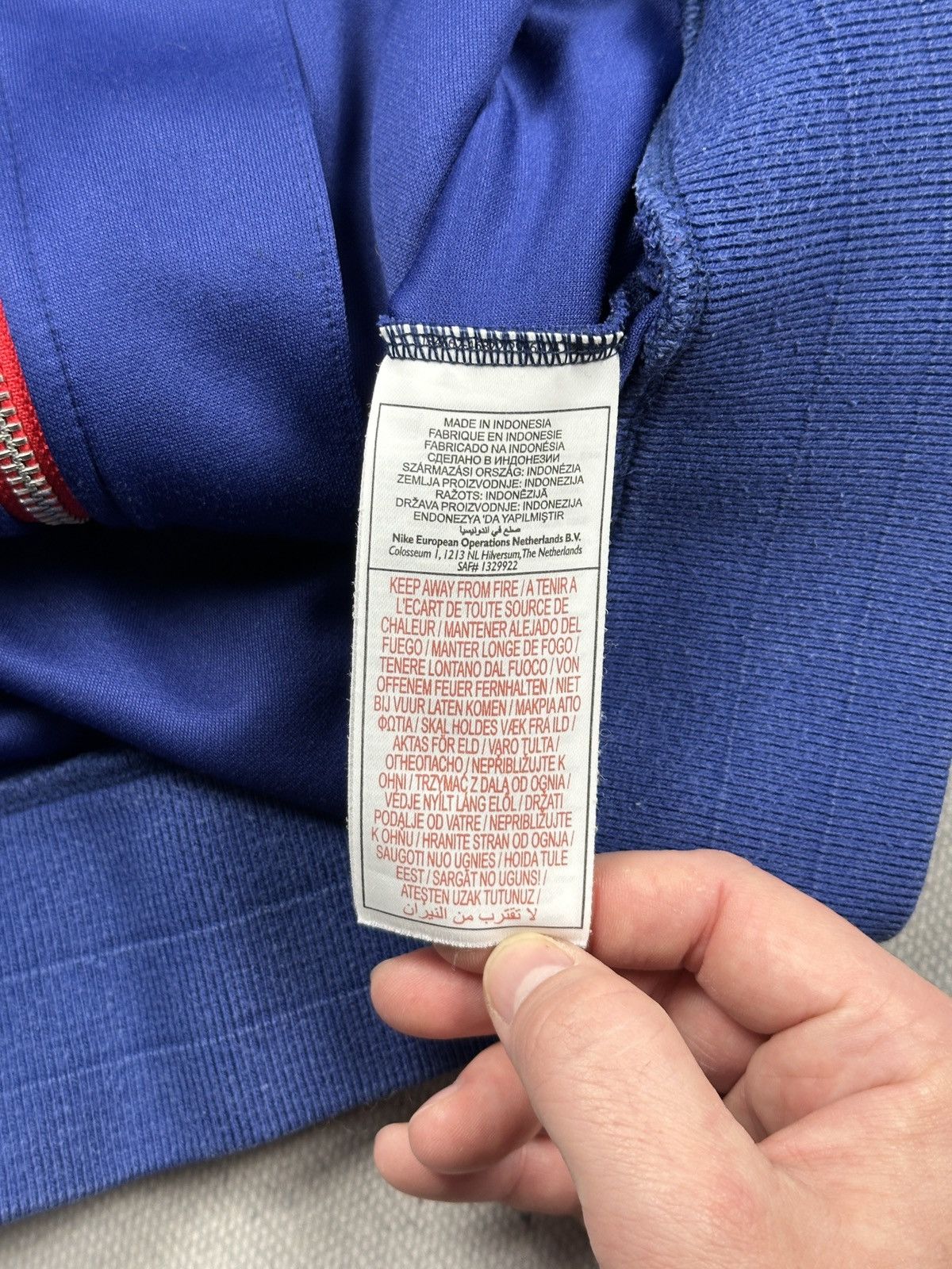 Nike Vintage Nike Manchester United Track Jacket 90s Y2K Blue M Size US M / EU 48-50 / 2 - 15 Thumbnail