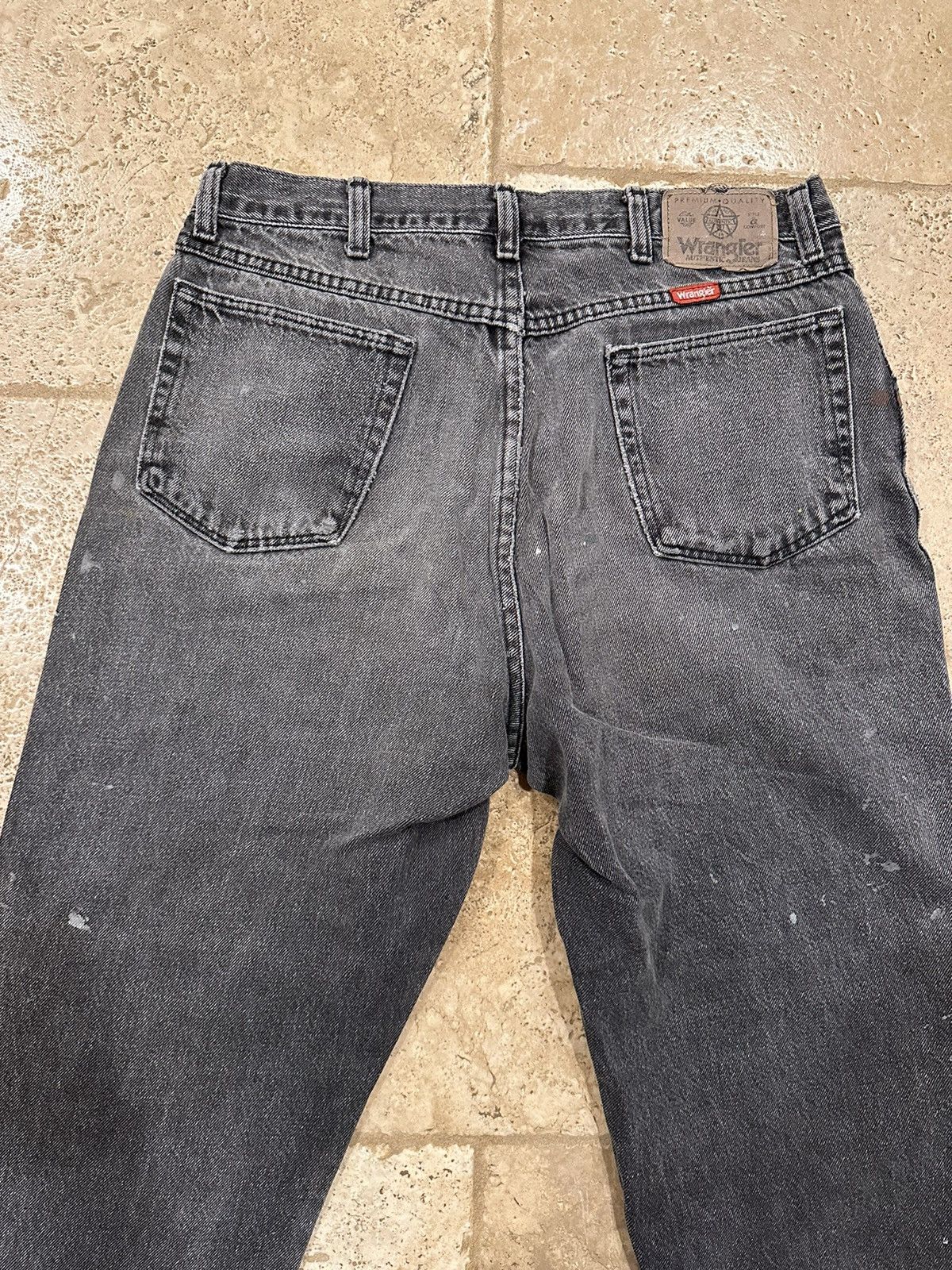 Vintage × Wrangler Vintage Wrangler Thrashed Painter’s Distressed Black Denim Size US 32 / EU 48 - 9 Thumbnail