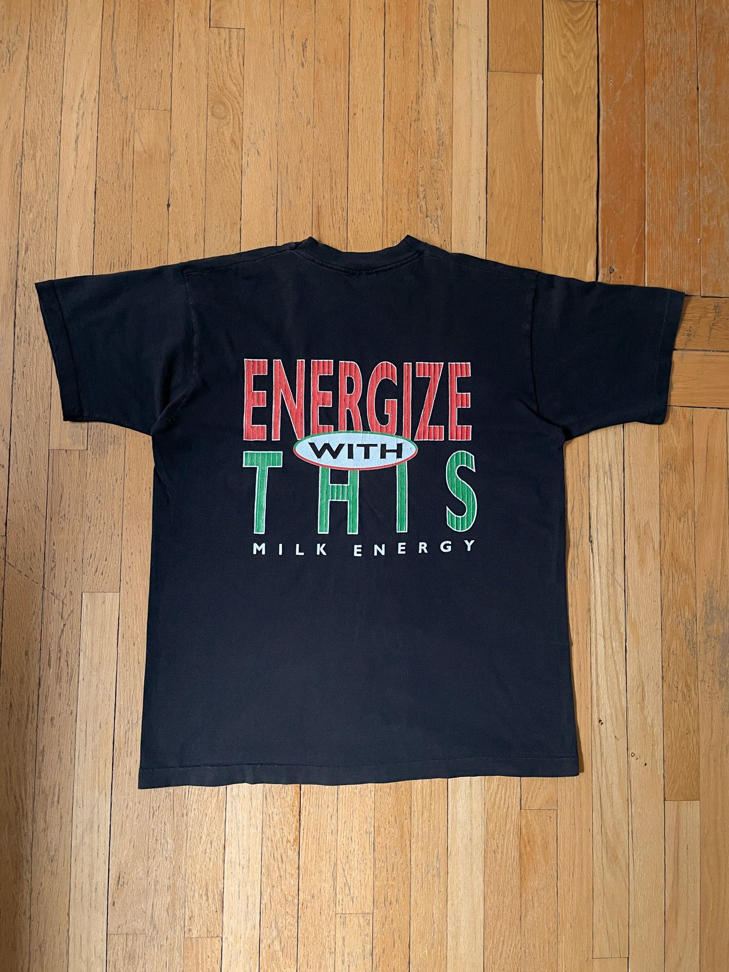 Fruit Of The Loom × Vintage 90s Single Stitch 'Energize With This Milk Energy' T-Shirt Size US XL / EU 56 / 4 - 2 Thumbnail