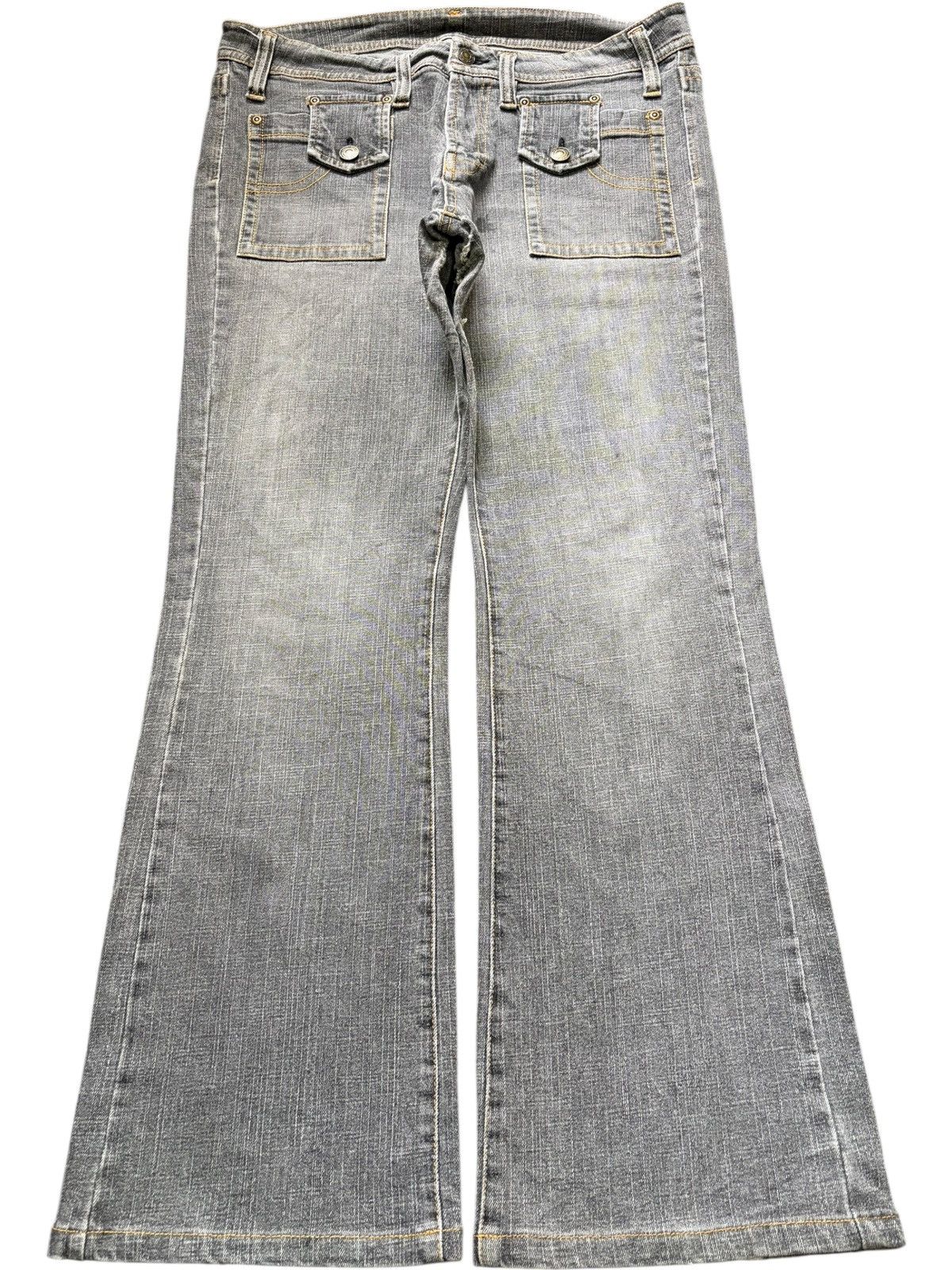 Diesel Vintage Japanese Brand Faded Wash Distress Flare Jeans Size 32" / US 10 / IT 46 - 1 Thumbnail