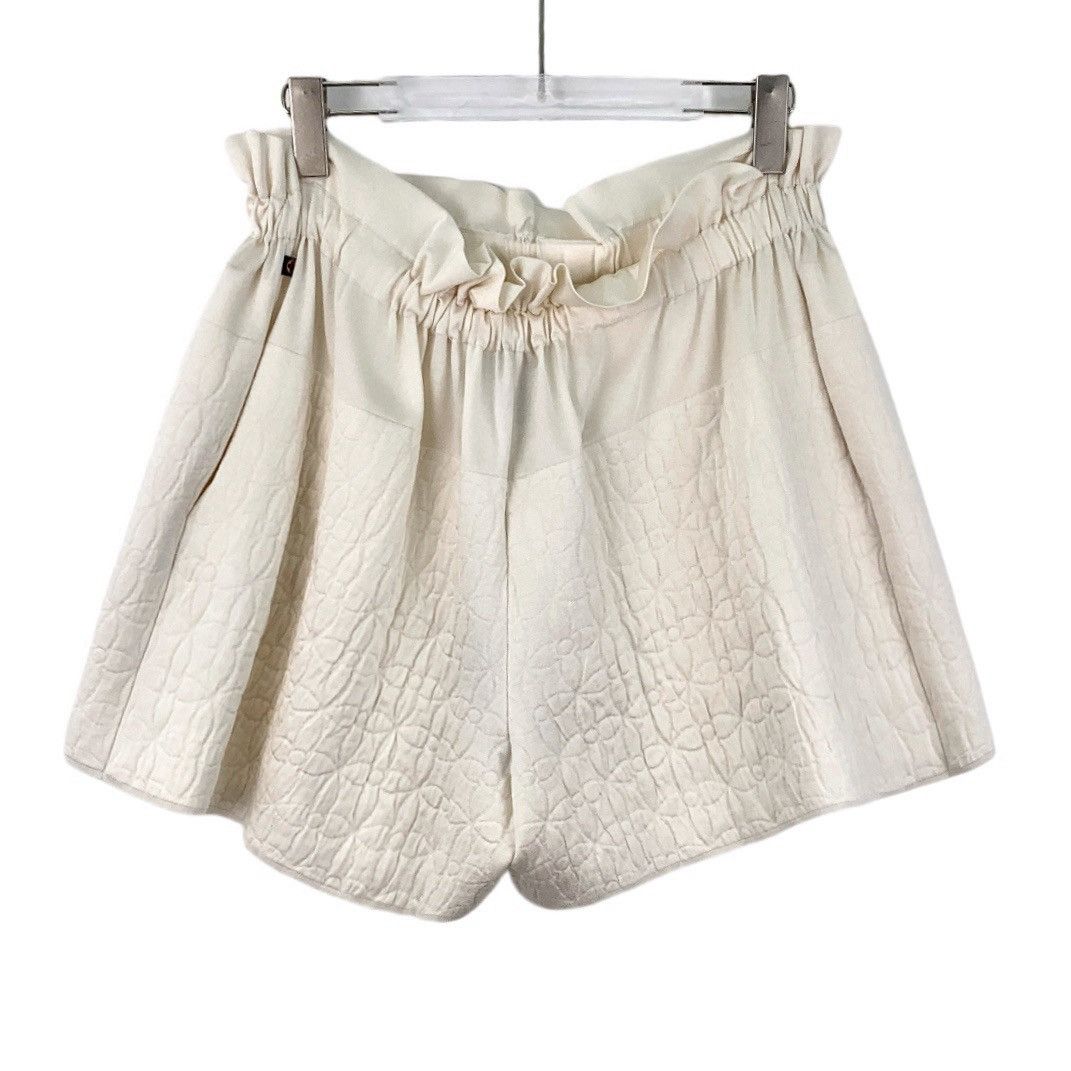 Louis Vuitton Louis Vuitton Beige Monogram Print Silk Casual Shorts K26WX Size 32" / US 10 / IT 46 - 2 Thumbnail