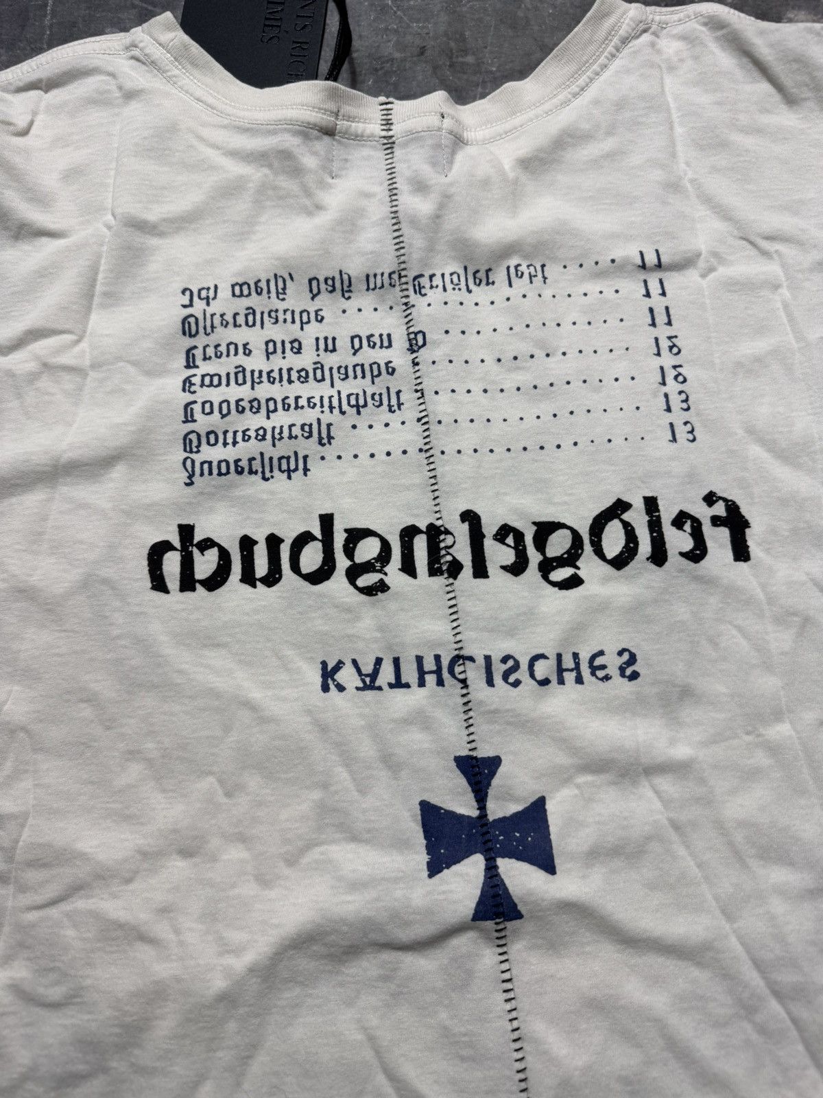Enfants Riches Deprimes KATHOLISCHES TOOTHBRUSH T-SHIRT Size US XL / EU 56 / 4 - 5 Thumbnail