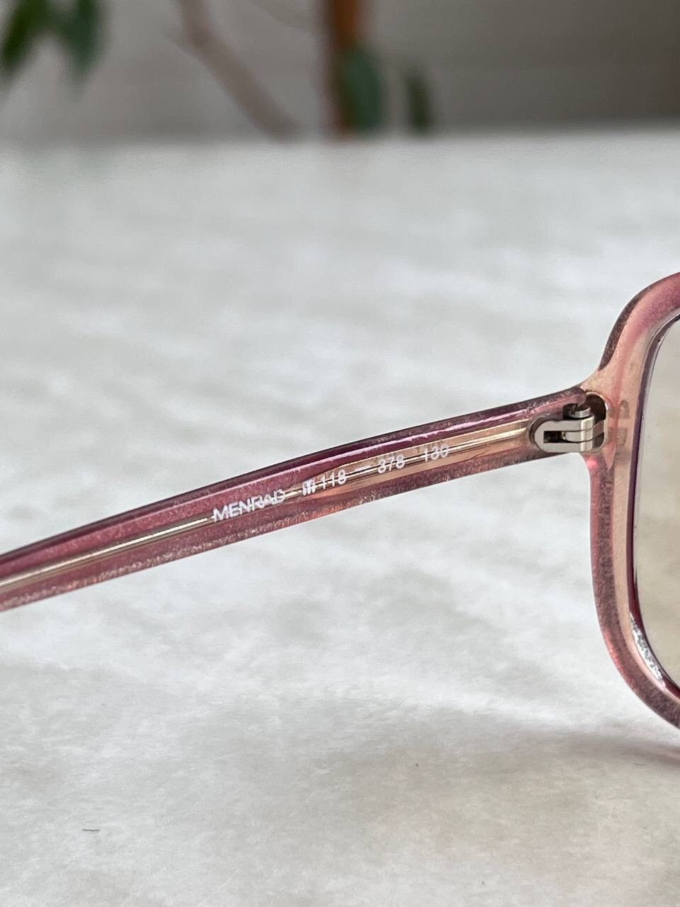 Vintage 80s Vintage Retro Sunglasses Yellow Lenses Dark Red Frame Size ONE SIZE - 4 Thumbnail