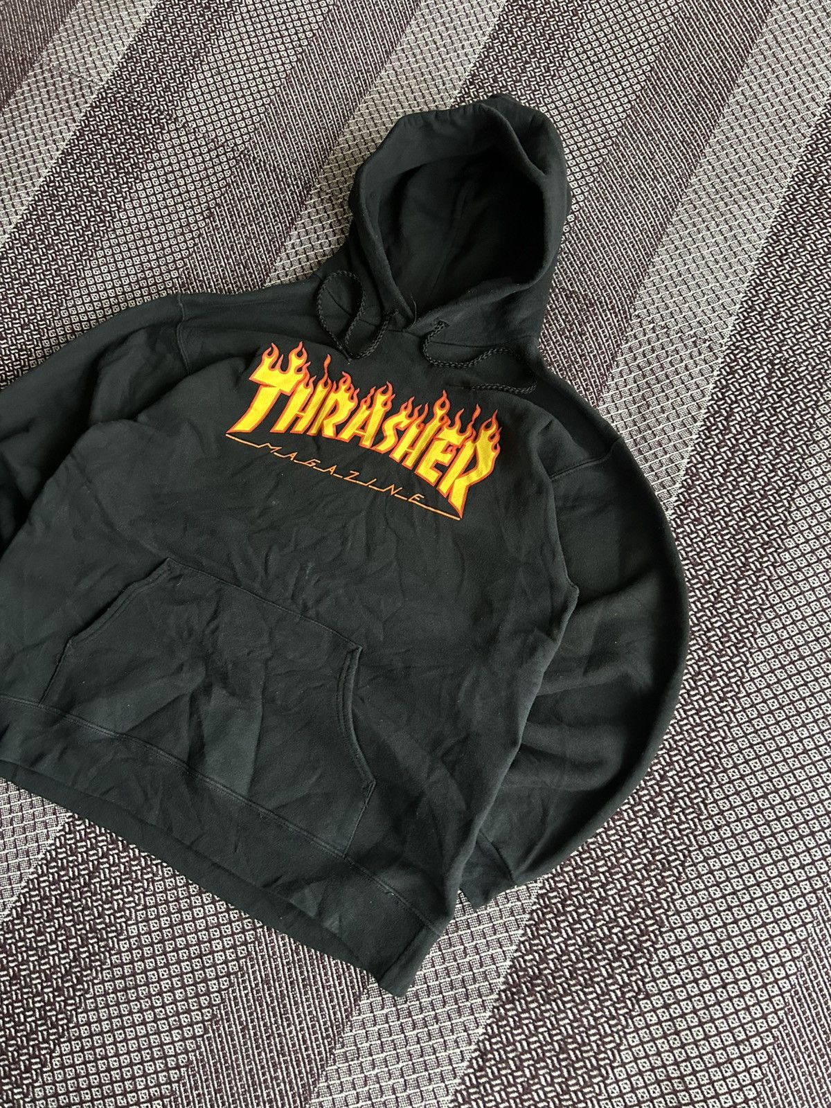 Thrasher Vintage Thrasher Flame Print Thrashed Baggy Hoodie Size S Size US S / EU 44-46 / 1 - 2 Thumbnail