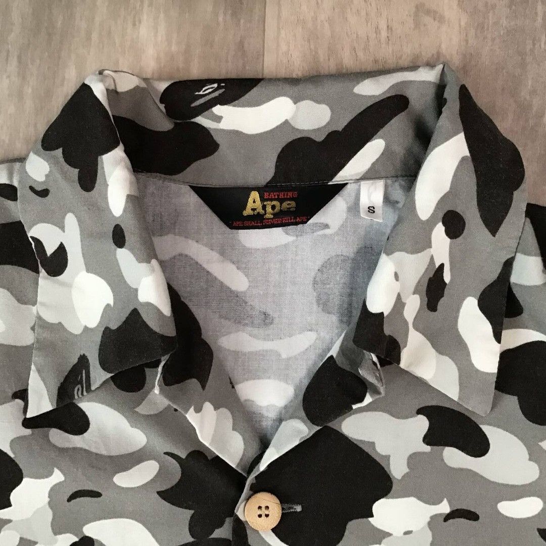 Bape 🔥Vintage🔥 BAPE CAMO Aloha Shirt a bathing ape NIGO Size US S / EU 44-46 / 1 - 4 Thumbnail