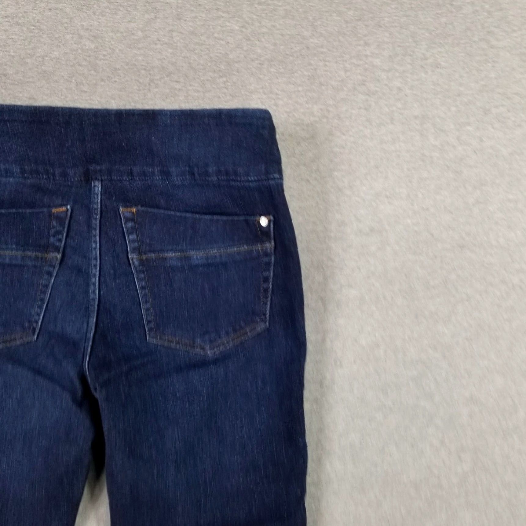 Rock & Republic Jeans Rock & Republic Size 12 Pull On Fever Crop Denim RX Slimming Stretch Dark Blue 30 in Inseam Womens