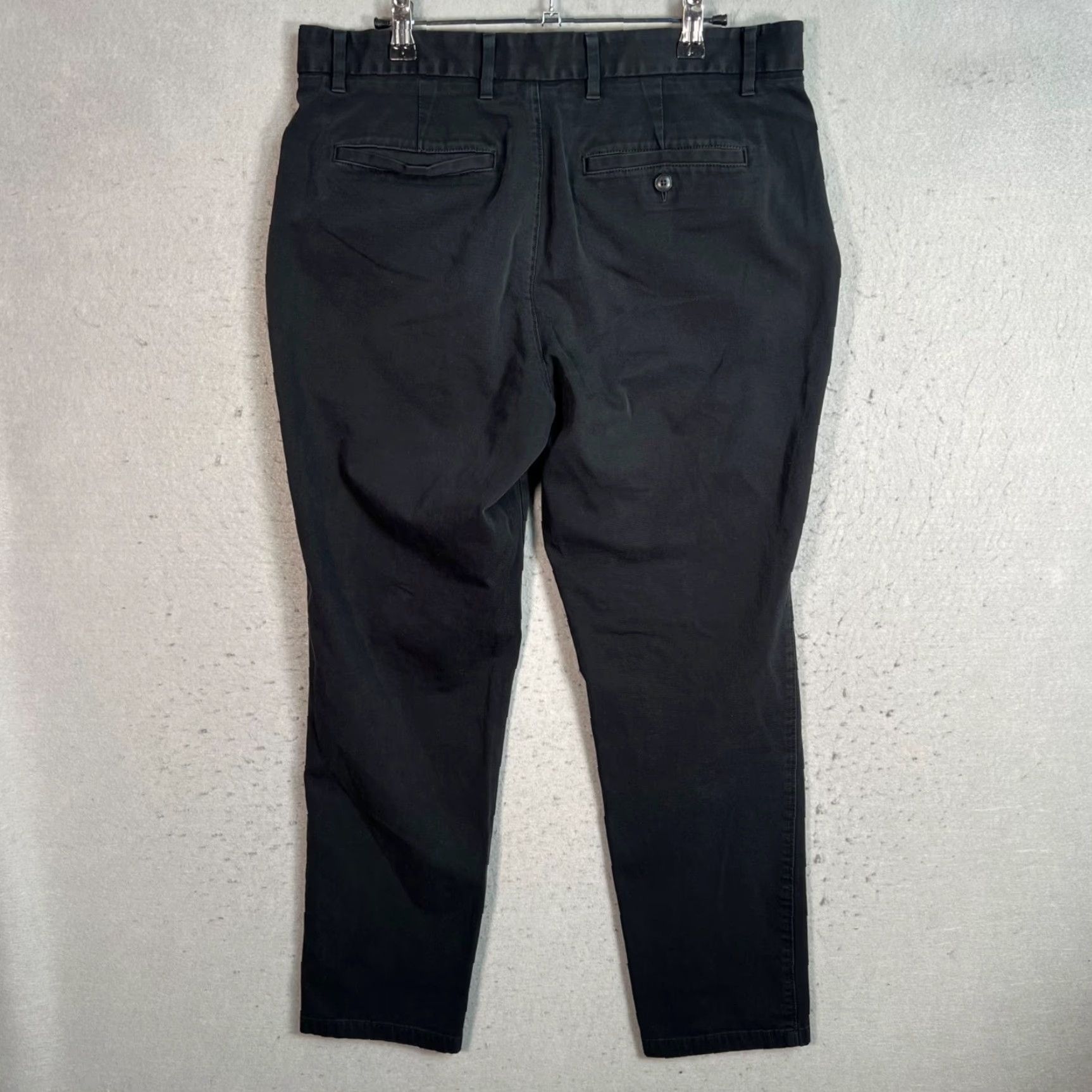 Everlane Everlane Athletic Fit Chino Pants Mens Size 32 Black Inseam 28 Size US 32 / EU 48 - 2 Thumbnail