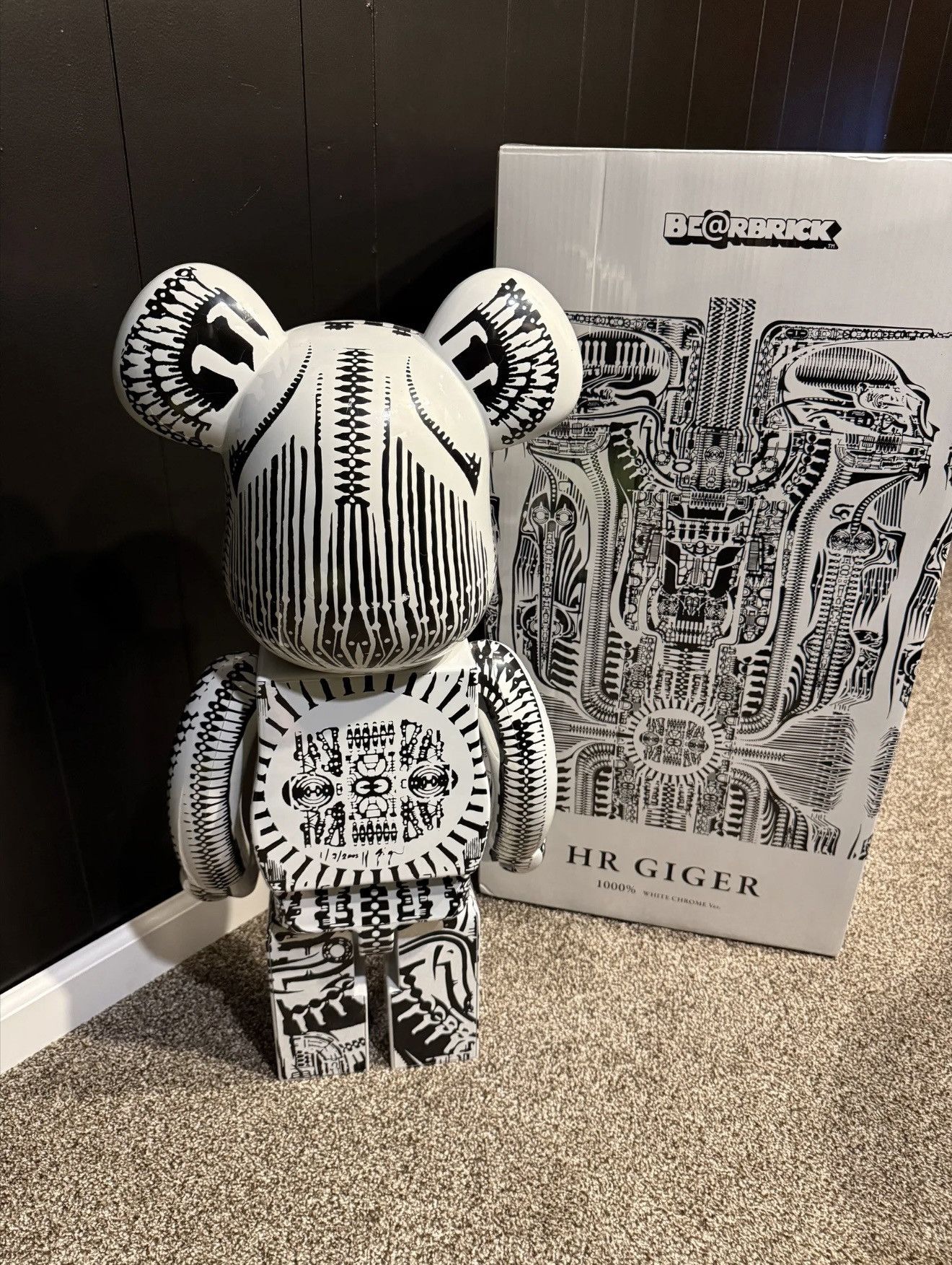 Medicom Toy H.R. Giger White Chrome 1000% BearBrick Size ONE SIZE - 3 Thumbnail