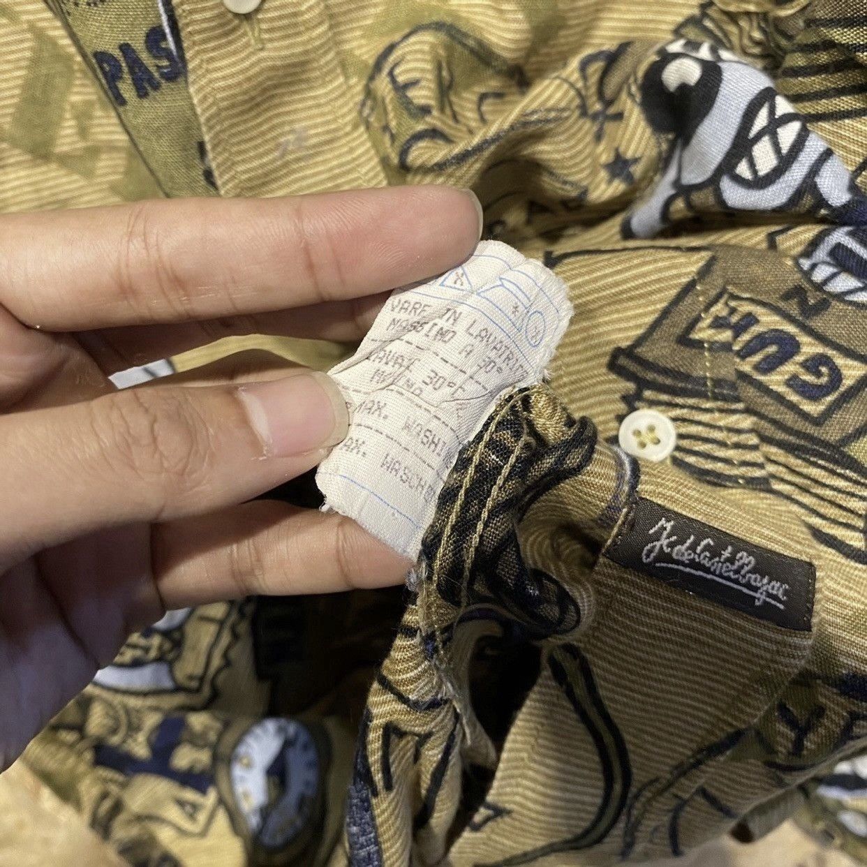 Jean Charles De Castelbajac Vintage JC de Castelbajac x Looney Tunes AOP Button Up Shirt Size US XL / EU 56 / 4 - 11 Thumbnail