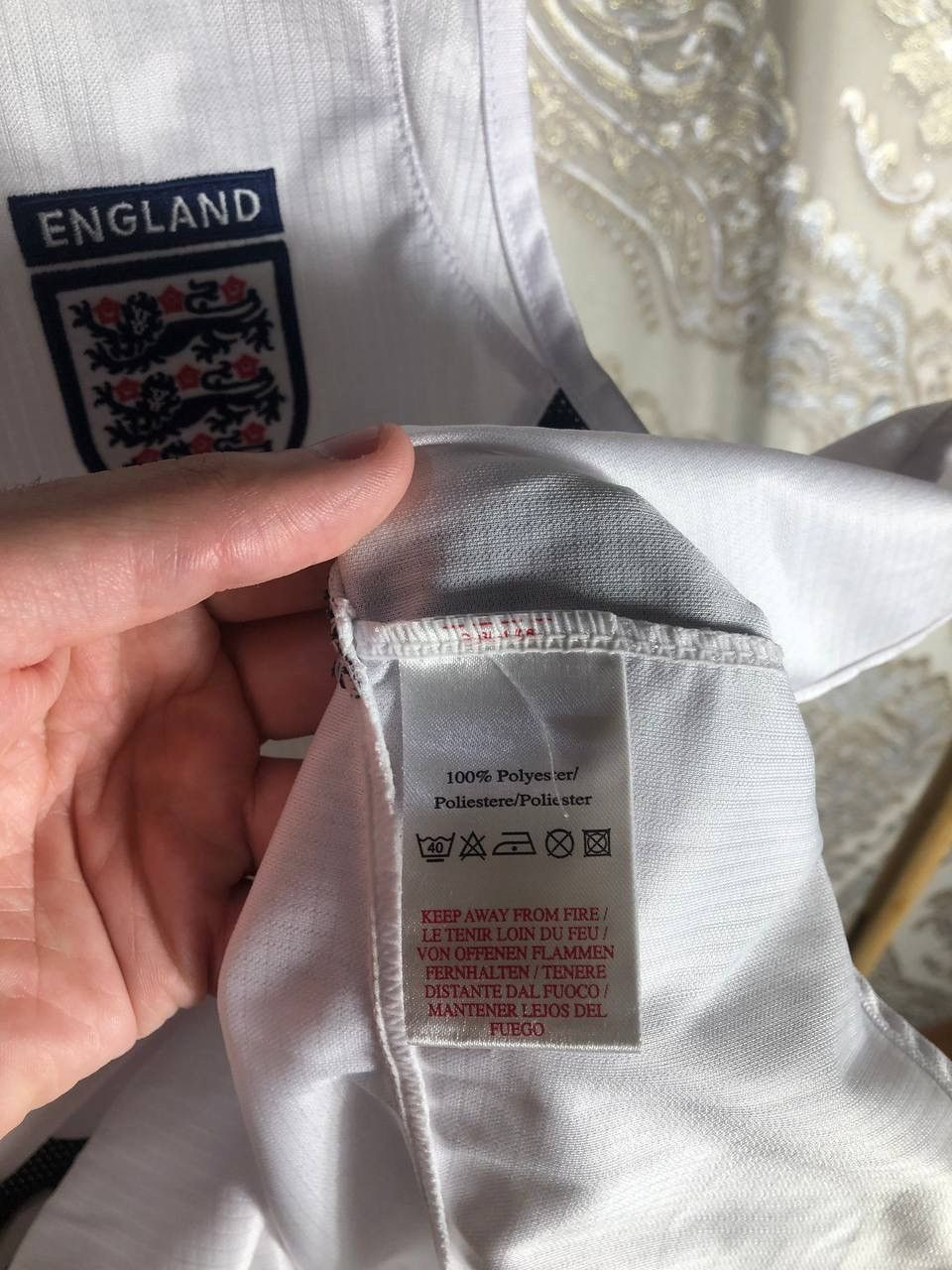 Umbro VINTAGE UMBRO ENGLAND RETRO SOCCER JERSEY MANCHESTER Y2K 90s Size US M / EU 48-50 / 2 - 5 Thumbnail