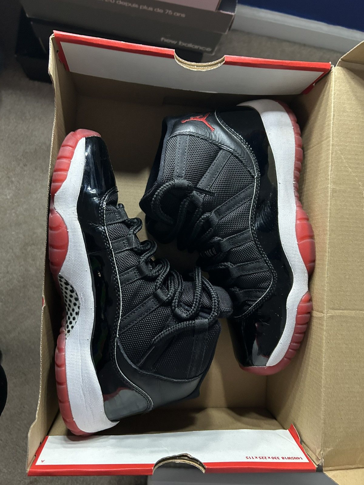 Jordan Brand × Nike Air Jordan 11 Bred Size US 7 / EU 40 - 2 Thumbnail