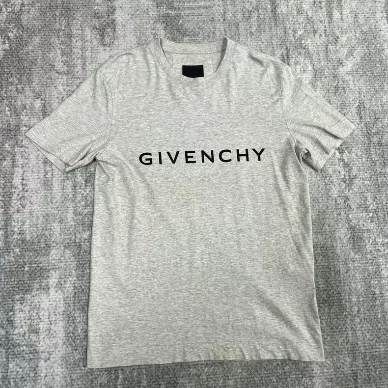 Givenchy Givenchy 23ss Classic Short Sleeve Tee - dmc Size US M / EU 48-50 / 2 - 1 Thumbnail
