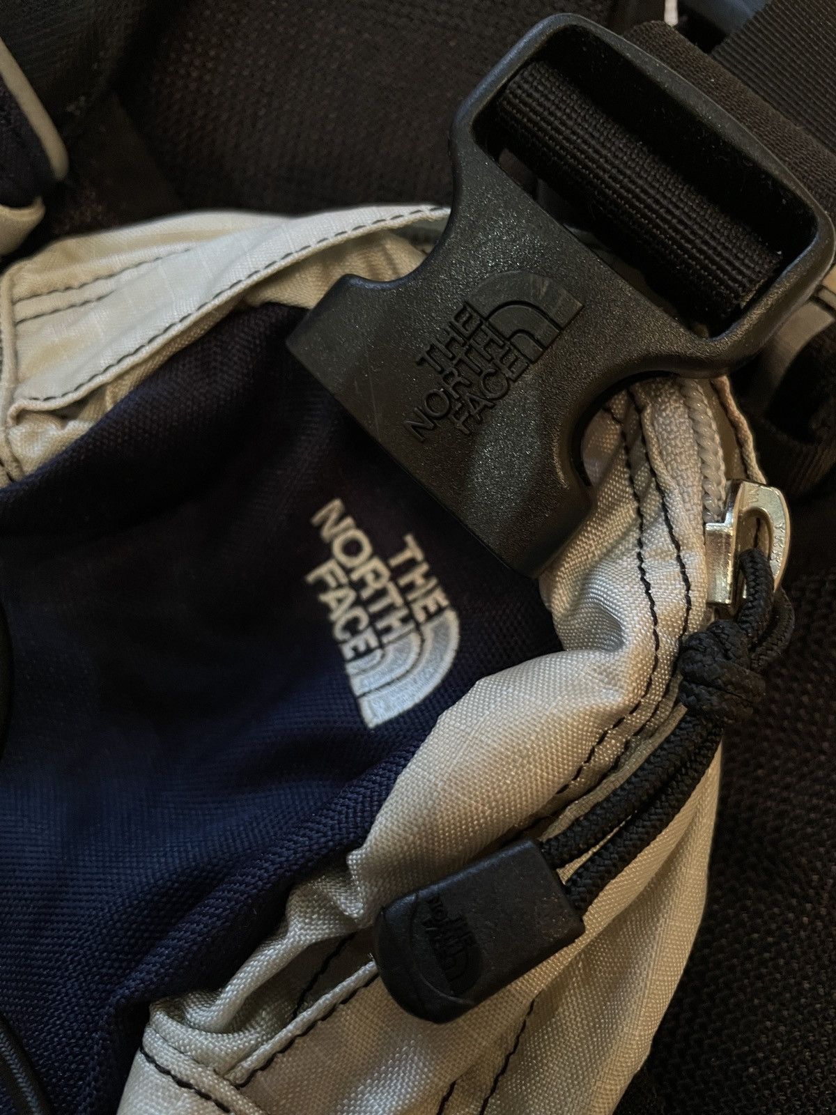 The North Face Rare 90s Outdoor Fanny Pack Buckle 2 Bottle Pocket Waist Bag Size ONE SIZE - 13 Thumbnail