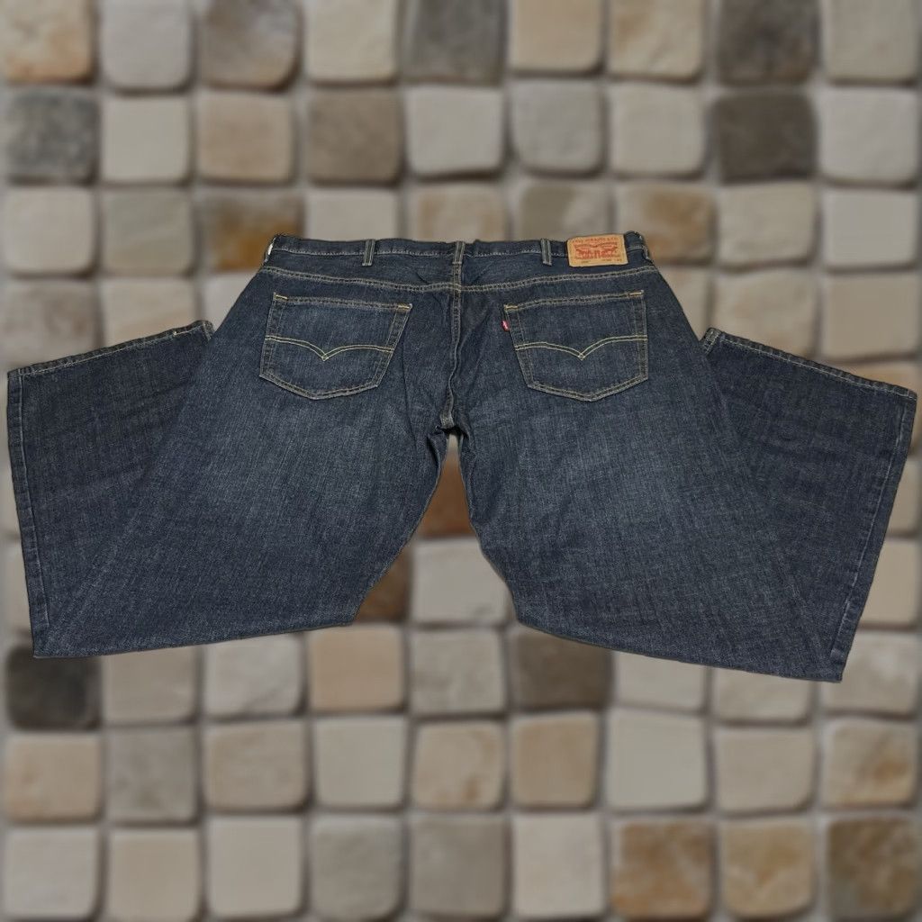 Levi's VINTAGE Levi's 569 Jeans Mens Regular 42 Waist 31 Inseam Blue Denim Straight Fit 5-Pocket Zip Closure Size US 42 / EU 58 - 1 Thumbnail