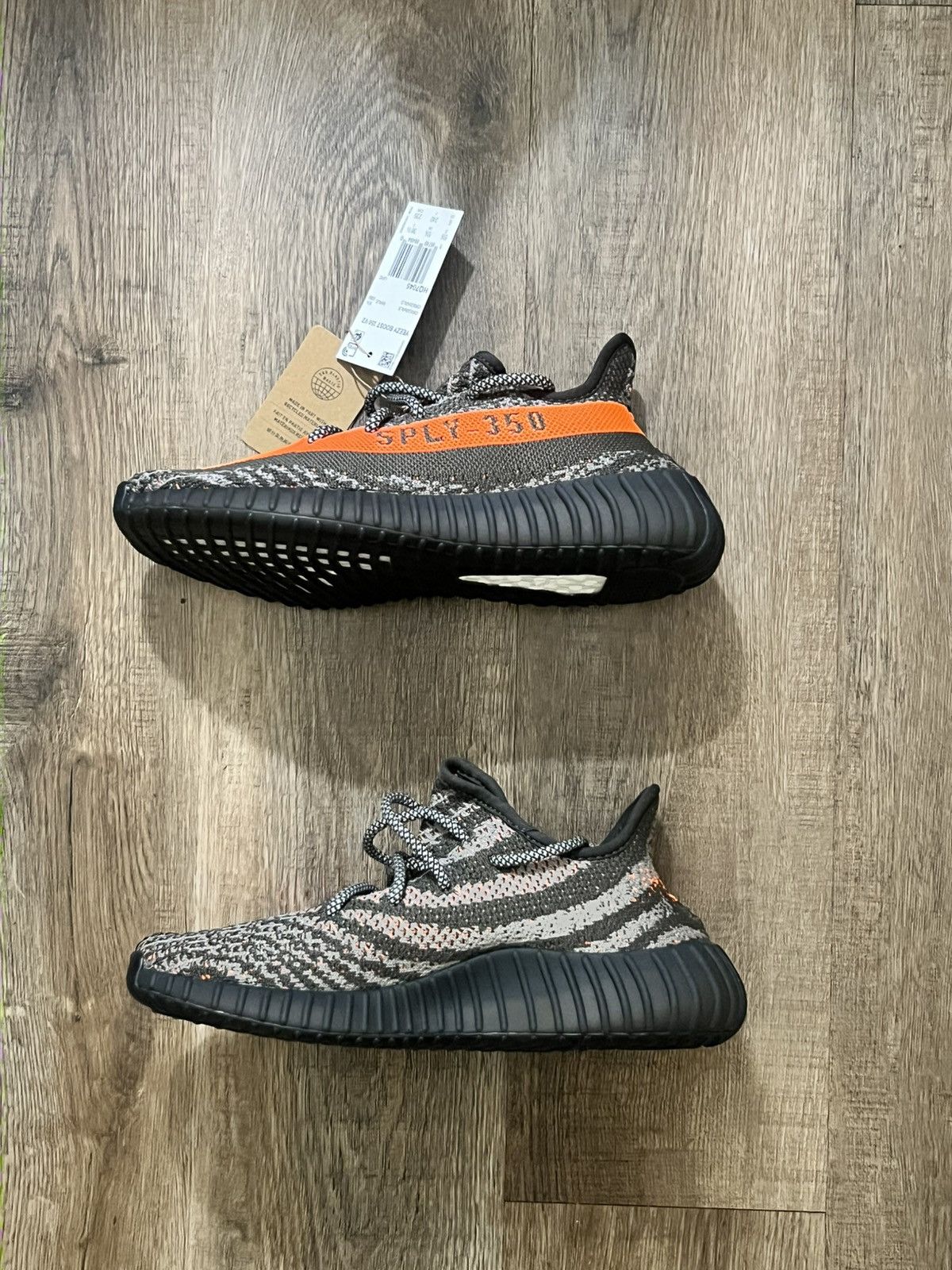 Yeezy Yeezy Boost 350 V2 Size US 6 / EU 39 - 3 Thumbnail