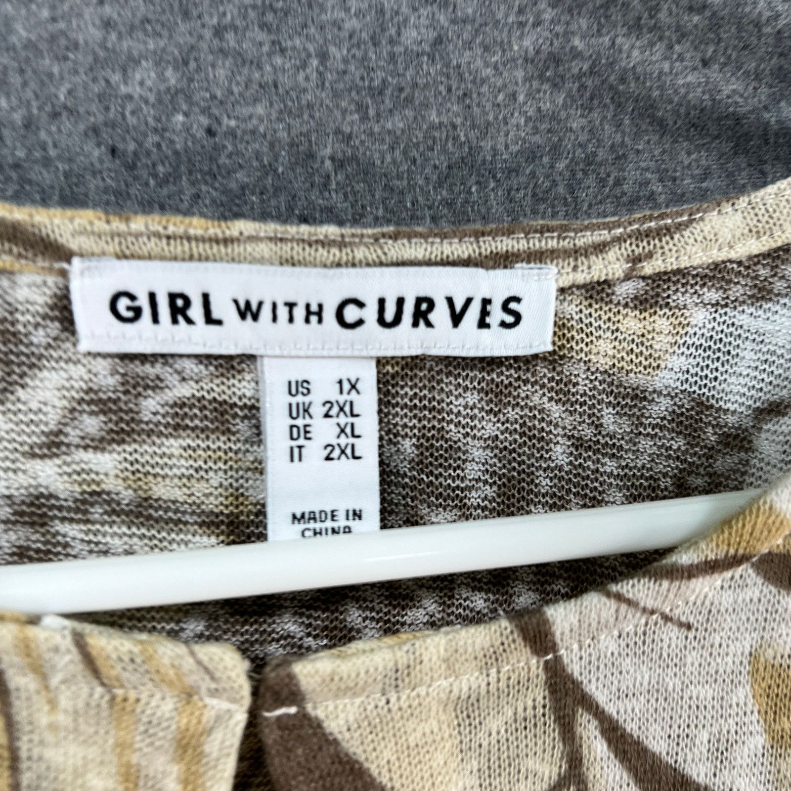 Other Girl With Curves Knit Palm Cardigan Neutral Palm Size 1X Size XL / US 12-14 / IT 48-50 - 3 Thumbnail