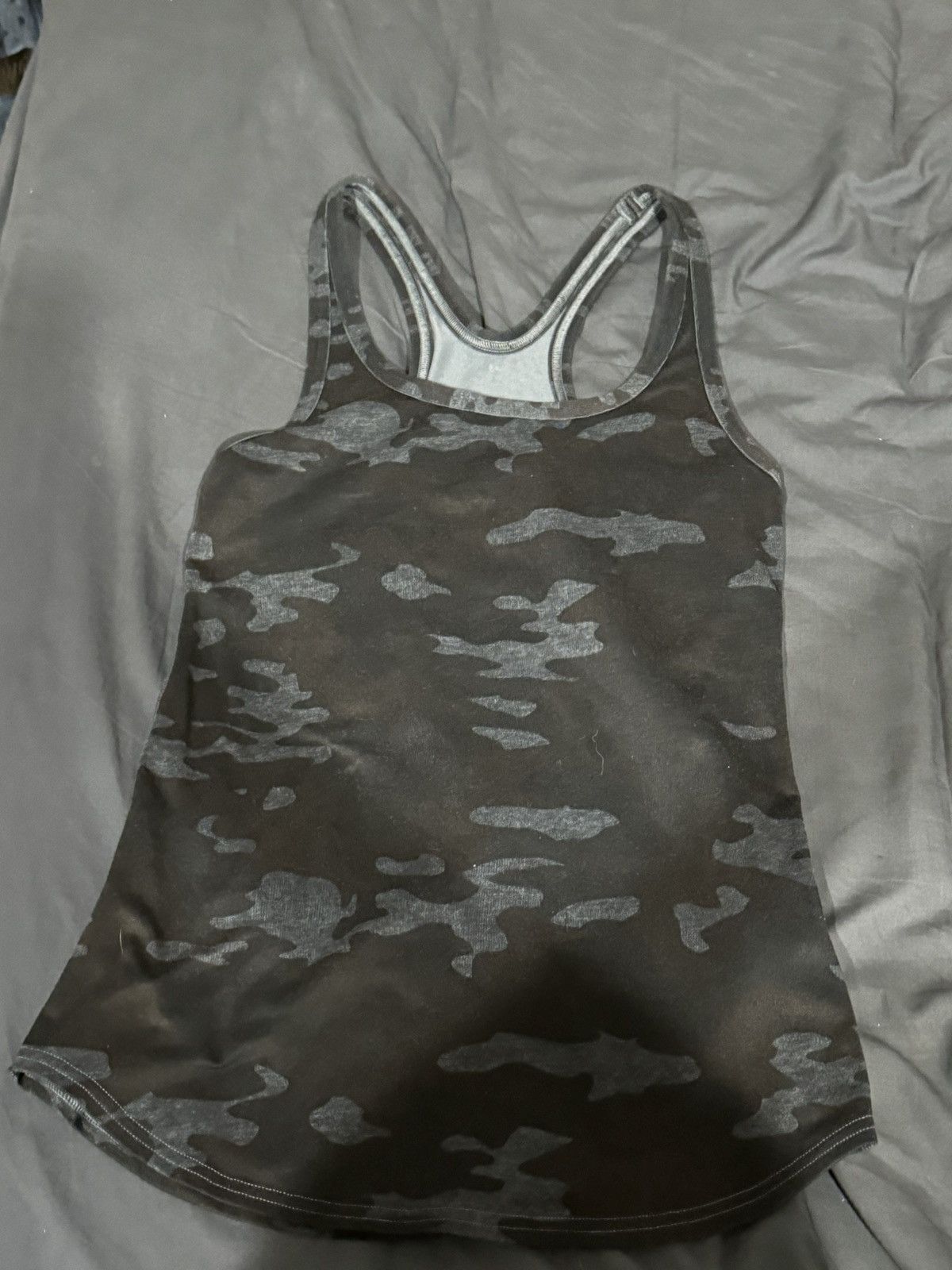 Lululemon Lululemon Black Camo Athletic Stretch Racerback Tank Top Size M / US 6-8 / IT 42-44 - 1 Thumbnail