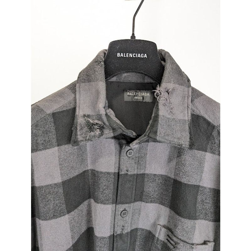 Balenciaga o1rshd1 Buffalo Check Flannel Shirt in Black/Grey 3 Size US L / EU 52-54 / 3 - 3 Thumbnail