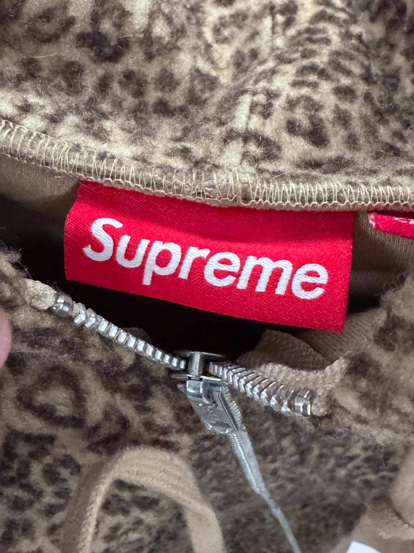 Supreme Supreme 24FW Leopard Pilled Zip-Hoodie L Worn 1-2x Size US L / EU 52-54 / 3 - 3 Thumbnail
