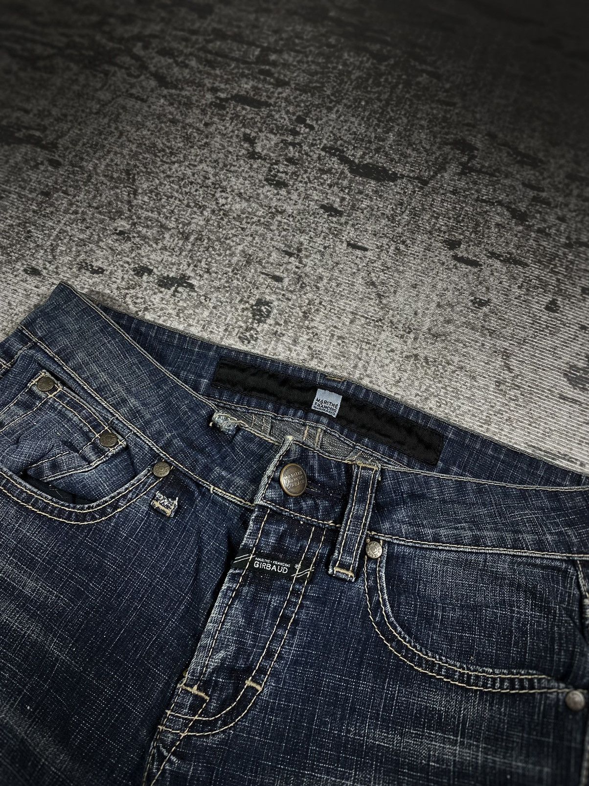 Marithe + Francois Girbaud 2000s marithe francois girbaud flare jeans Size 27" / US 4 / IT 40 - 4 Thumbnail