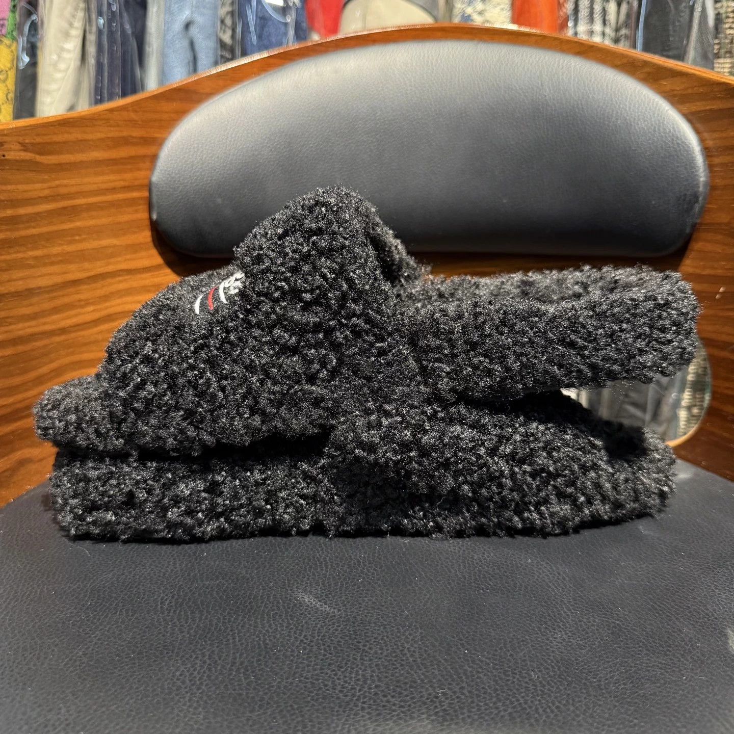 Balenciaga Furry Black Teddy Coke Slippers 39 Near New