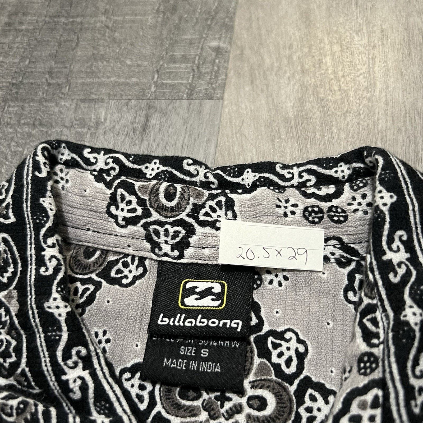 Billabong VTG Billabong Mandala Tile Motif Button Shirt 90s Y2K Boho S Size US S / EU 44-46 / 1 - 4 Thumbnail
