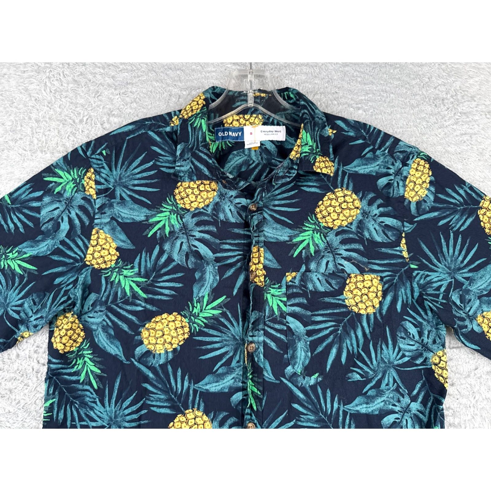 Old Navy VINTAGE Old Navy Shirt Men Small Blue Pineapple AOP Everyday Hawaiian 100% Cotton Size US S / EU 44-46 / 1 - 4 Thumbnail