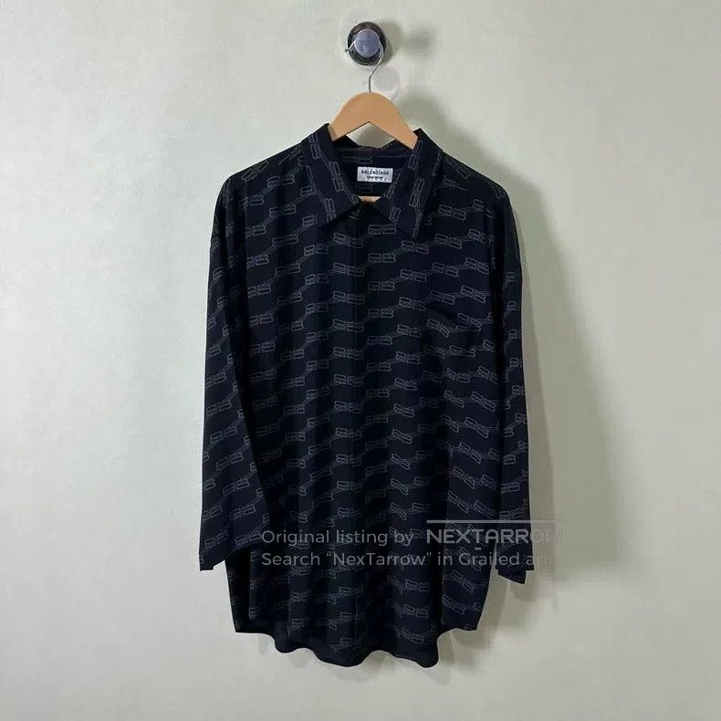 Balenciaga Balenciaga Full Logo Double B Shirt Size XXS / US 00 / IT 34 - 1 Thumbnail