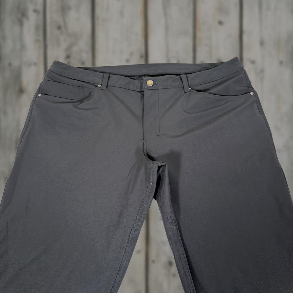 Lululemon Lululemon Pants Mens 38x32 Gray Slim Straight Fit Stretch Chino | Regular Waist? 5-Pocket | Flat Front | Logo Details | Casual Wear Size US 38 / EU 54 - 1 Thumbnail