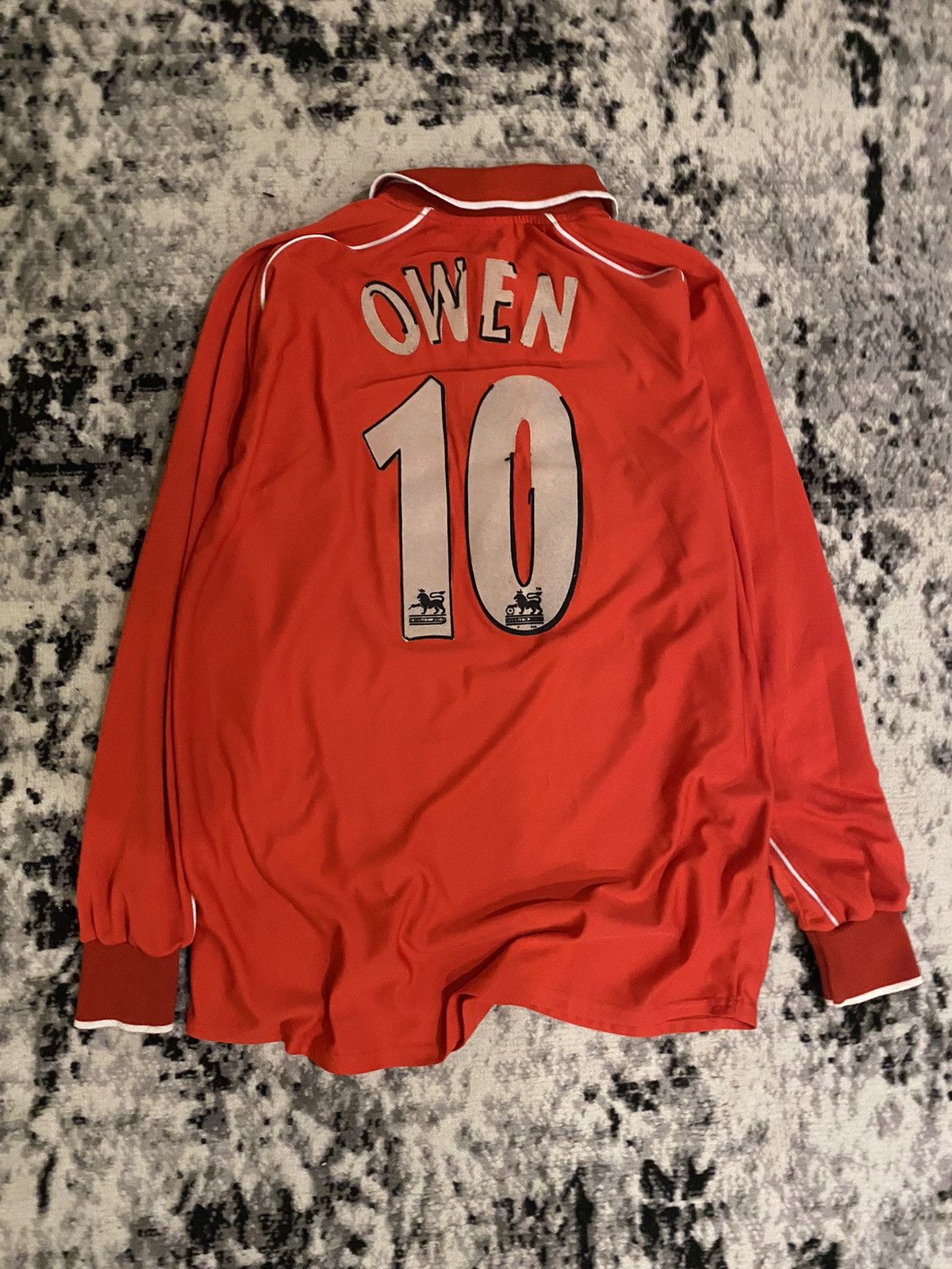 Vintage Vintage Long sleeve Jersey Liverpool Owen #10 Retro Rare Size US M / EU 48-50 / 2 - 5 Thumbnail