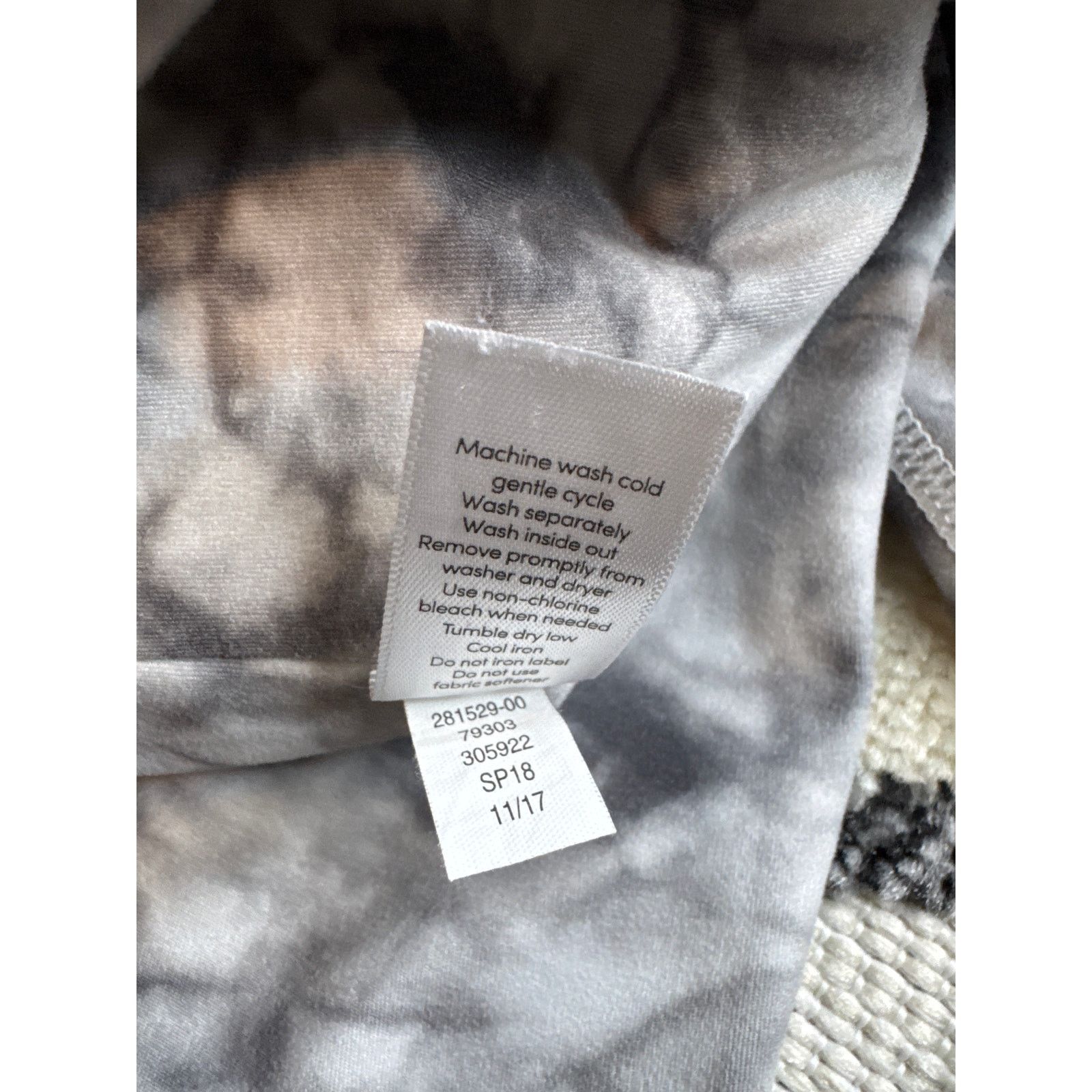 Athleta Athleta Gray Powervita Tie Dye Salutation 7/8 Leggings Size 27" / US 4 / IT 40 - 4 Thumbnail