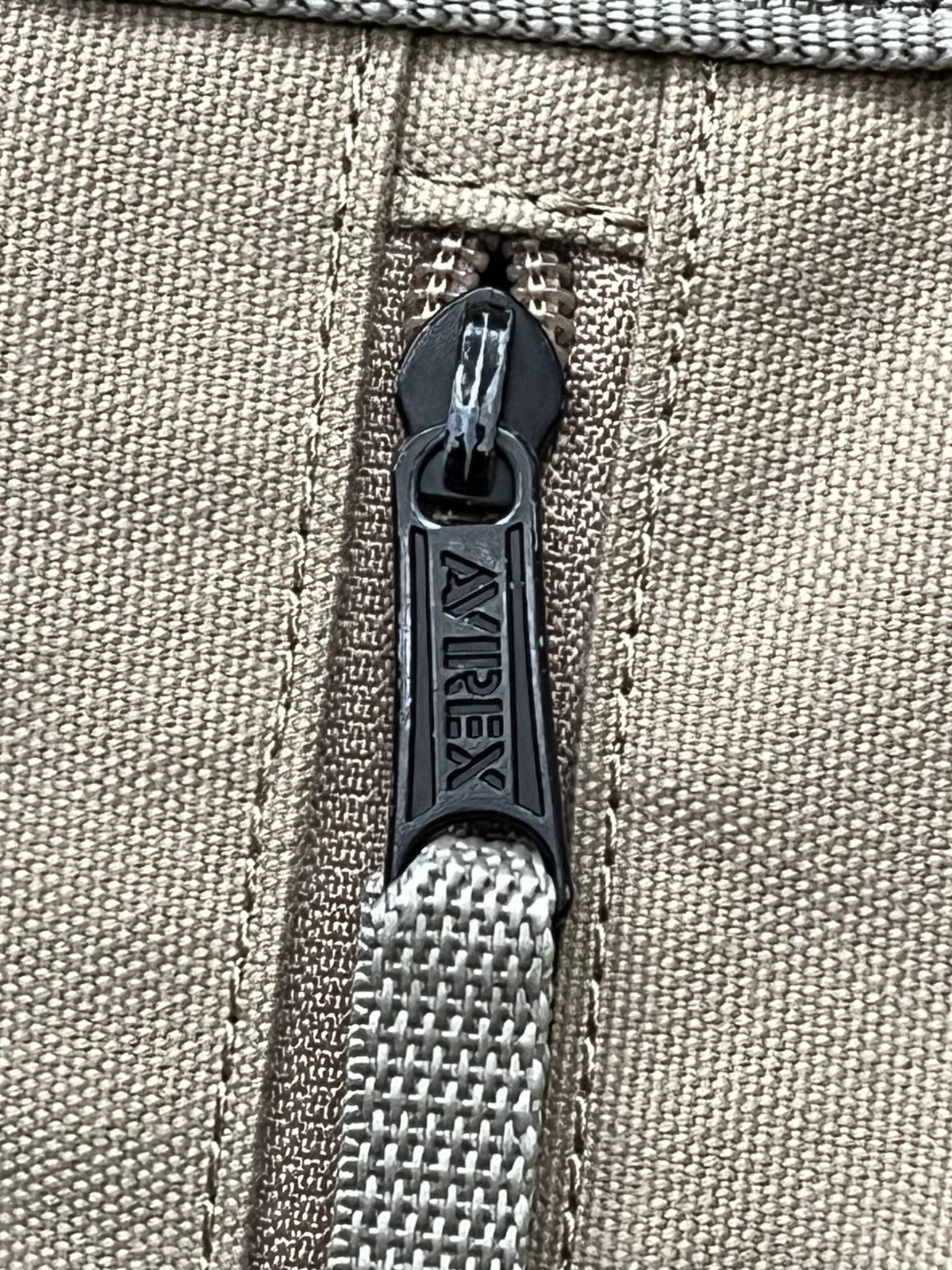 Avirex VERY RARE🔥Vintage AVIREX Multiway Canvas Bagpack Crossbody Size ONE SIZE - 13 Thumbnail