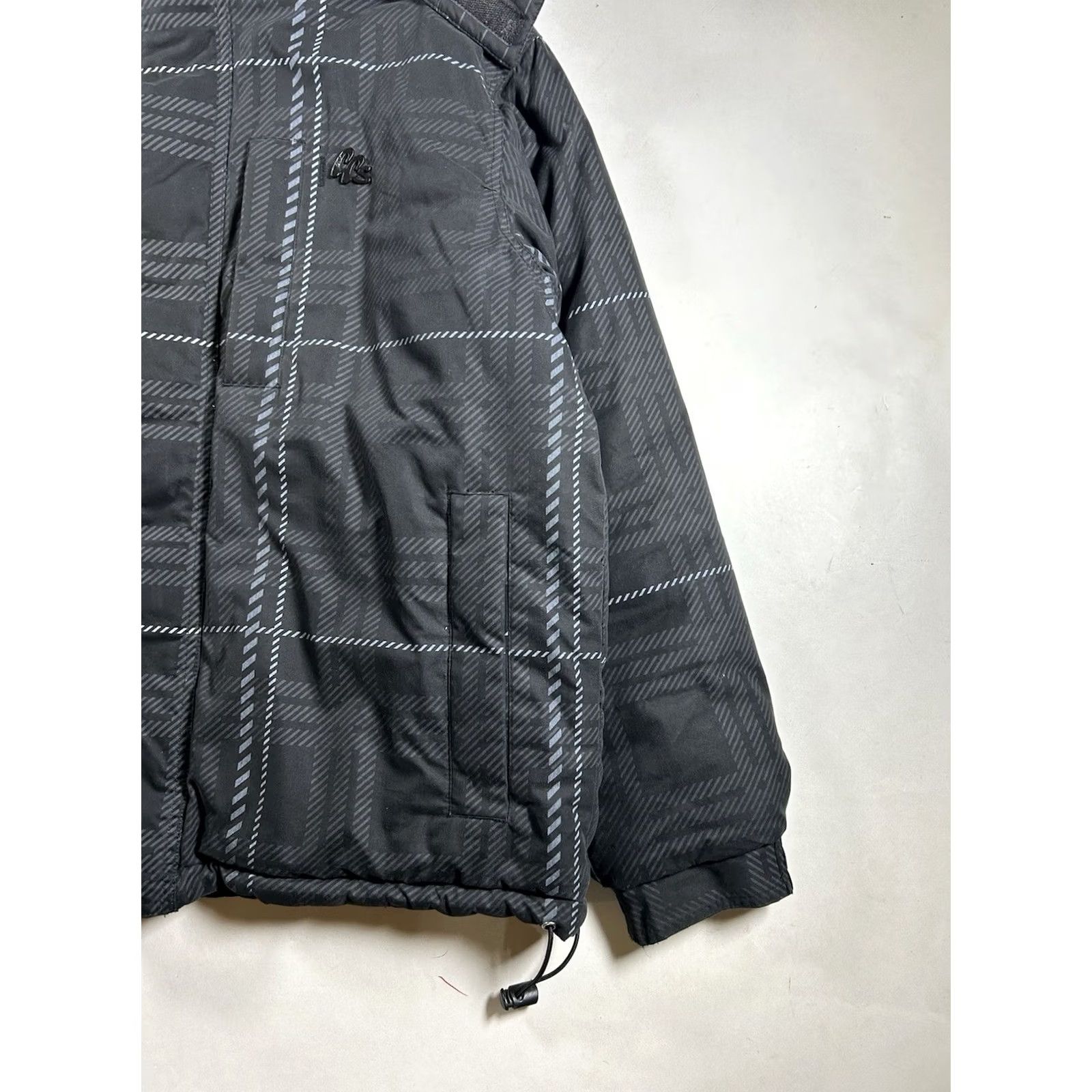 Vintage VINTAGE CCS Puffer Jacket Snowboard Skateboard Winter Reversible M Black Size US M / EU 48-50 / 2 - 7 Thumbnail