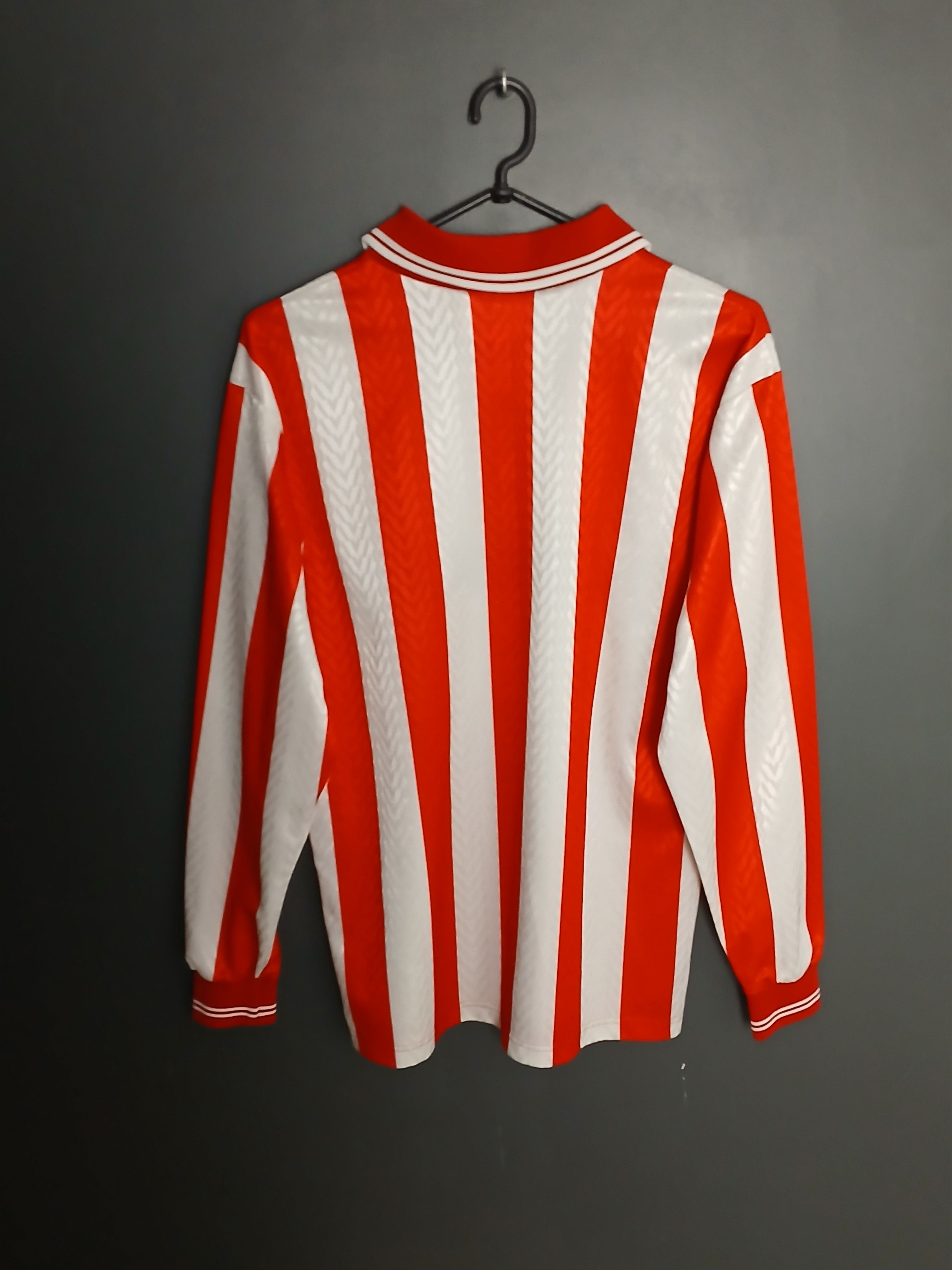 Vintage Vintage Football Long Sleeve Jersey T-Shirt Size US XS / EU 42 / 0 - 2 Thumbnail
