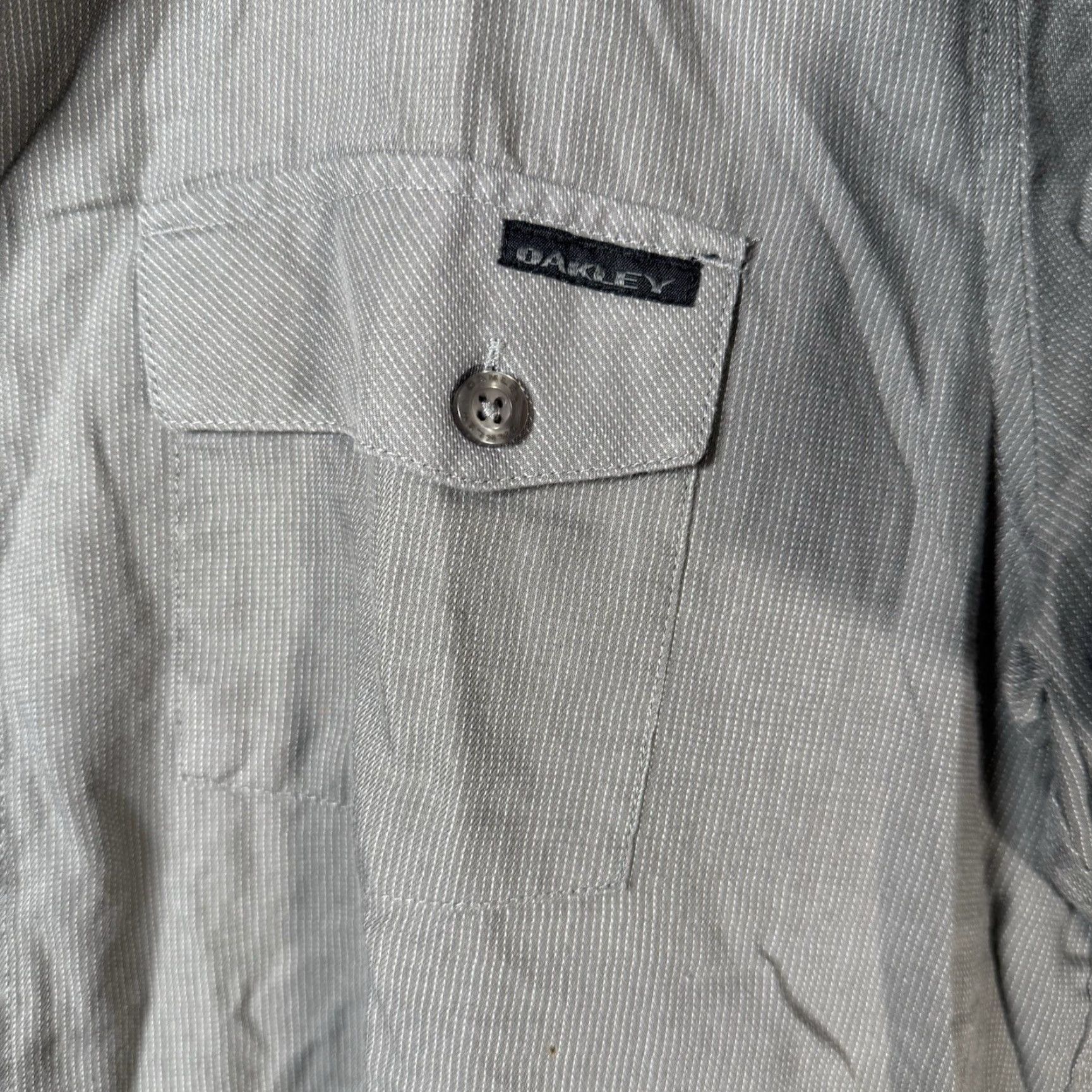 Oakley Oakley Shirt L Mens Gray Short Sleeve Button-Up Size US L / EU 52-54 / 3 - 2 Thumbnail
