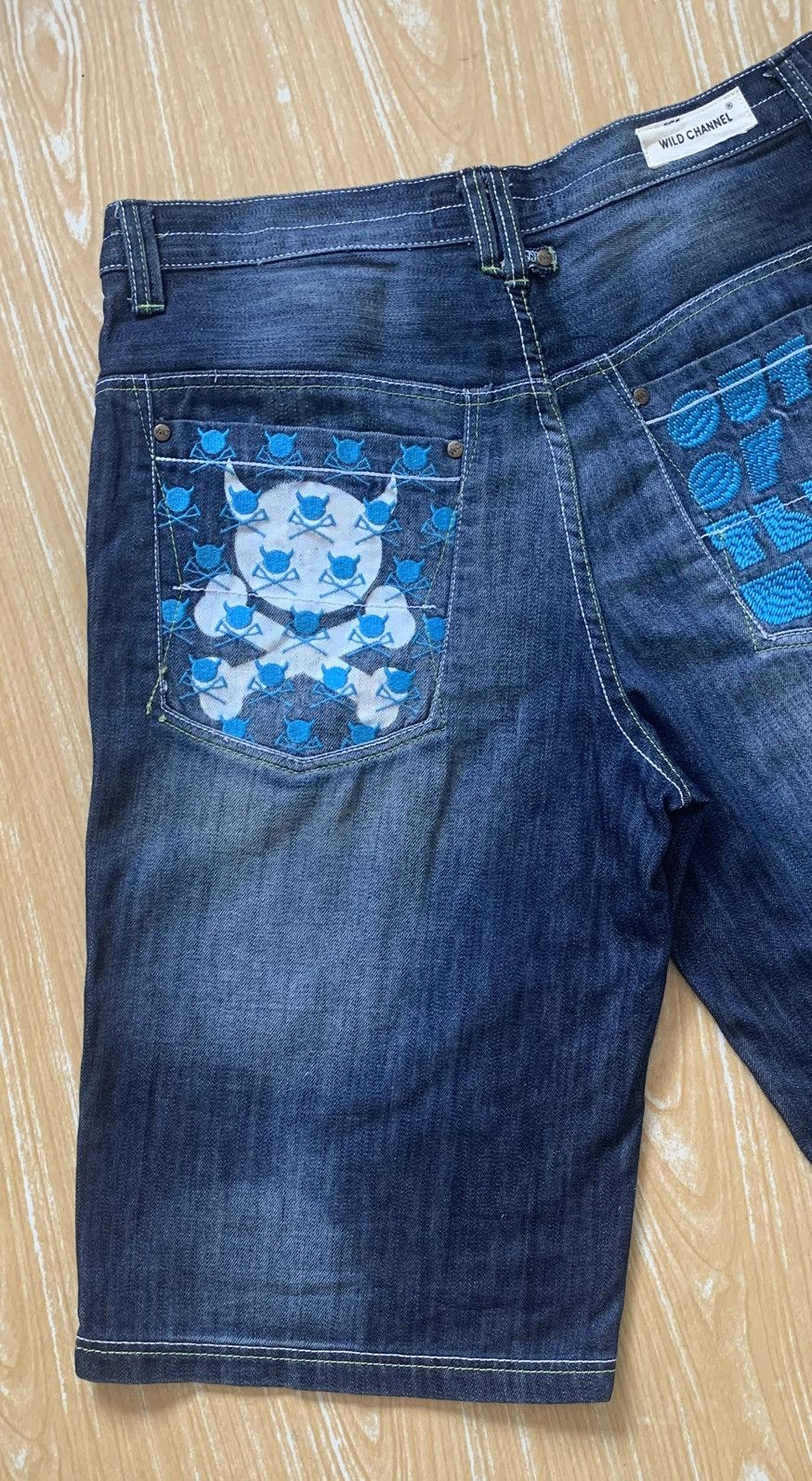 Japanese Brand Wild Channel Out Of This World Embroidered Baggy Short Pants Size US 34 / EU 50 - 13 Thumbnail