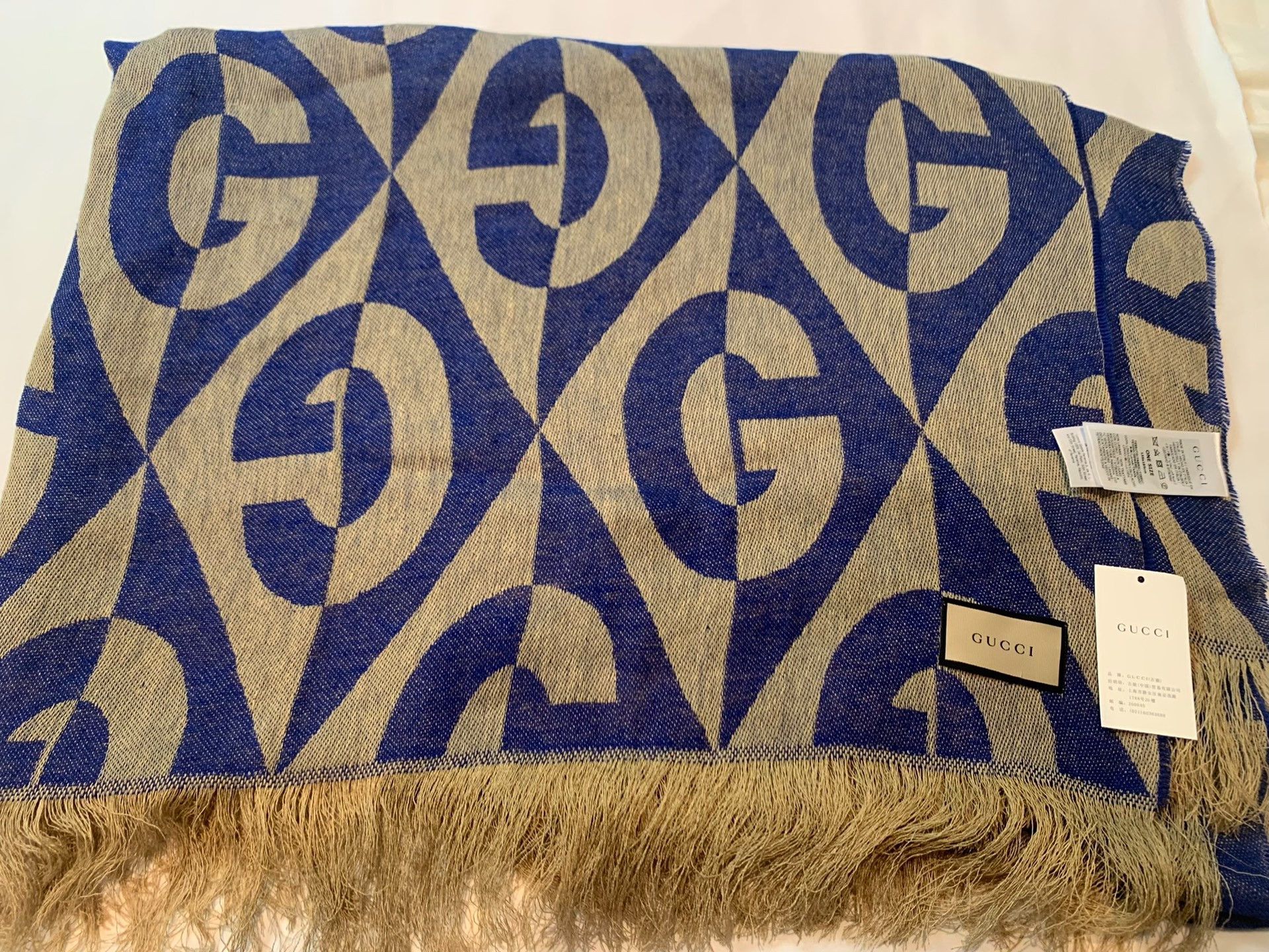 Gucci Gucci brand-new full-print blanket 2501-Nextarrow Size ONE SIZE - 1 Thumbnail